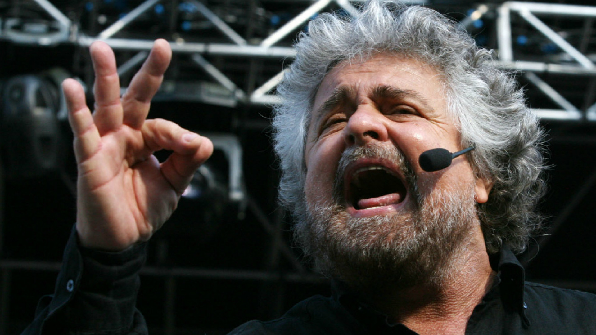 Immagine di Beppe Grillo arriva a Cremona