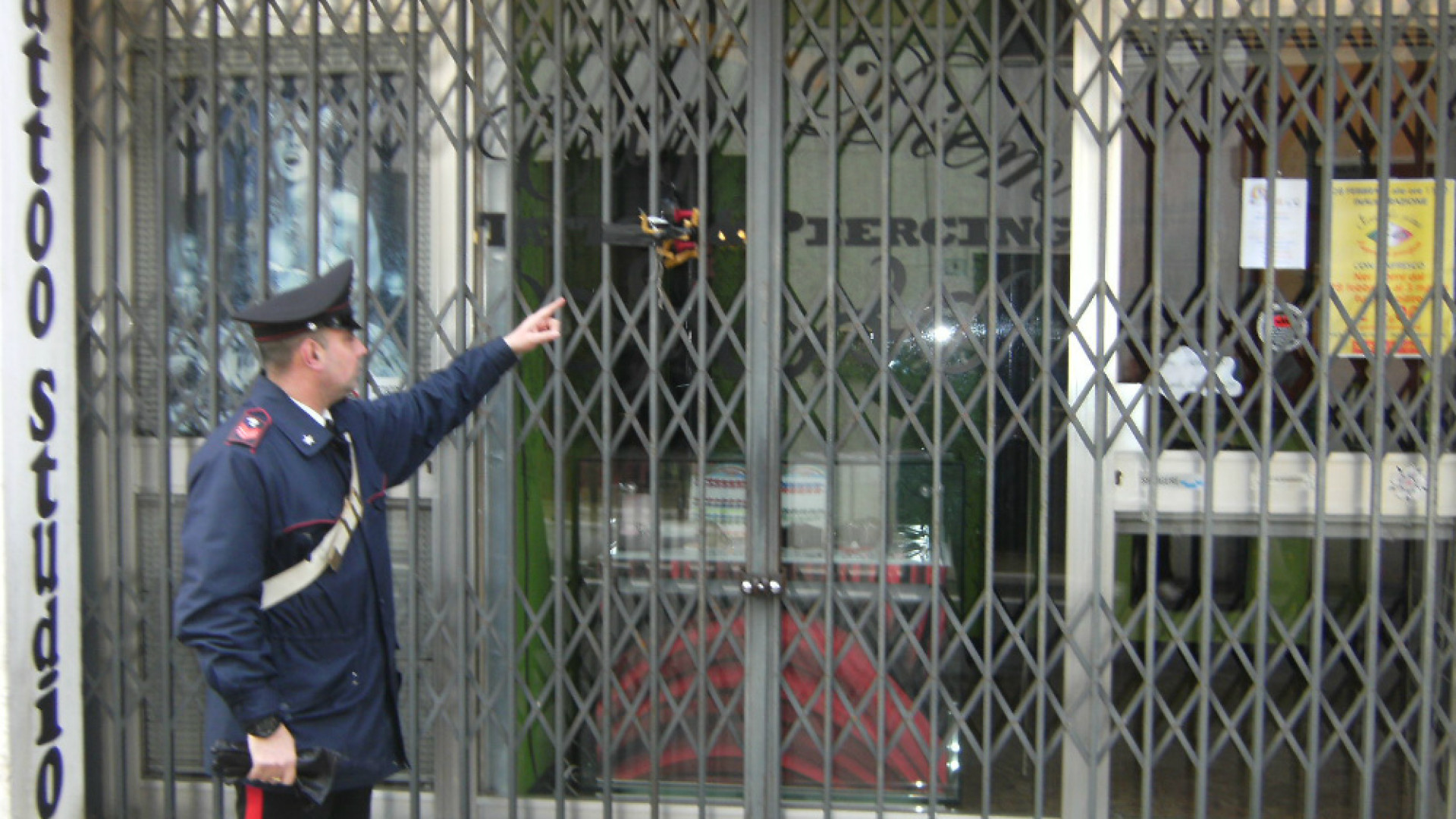 Immagine di Casaletto Vaprio, candelotti esplosivi Savino: «Ordigno posizionato per esplodere e fare male»