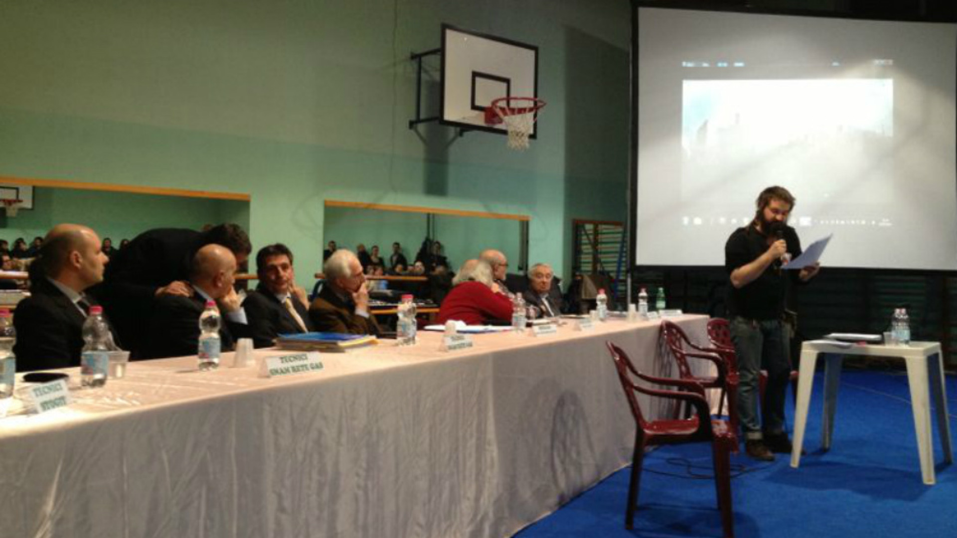 Immagine di Centrale Stogit a Sergnano, tante perplessità Su sismicità, inquinamento e consumo di suolo Continua la raccolta firme per fermare i lavori