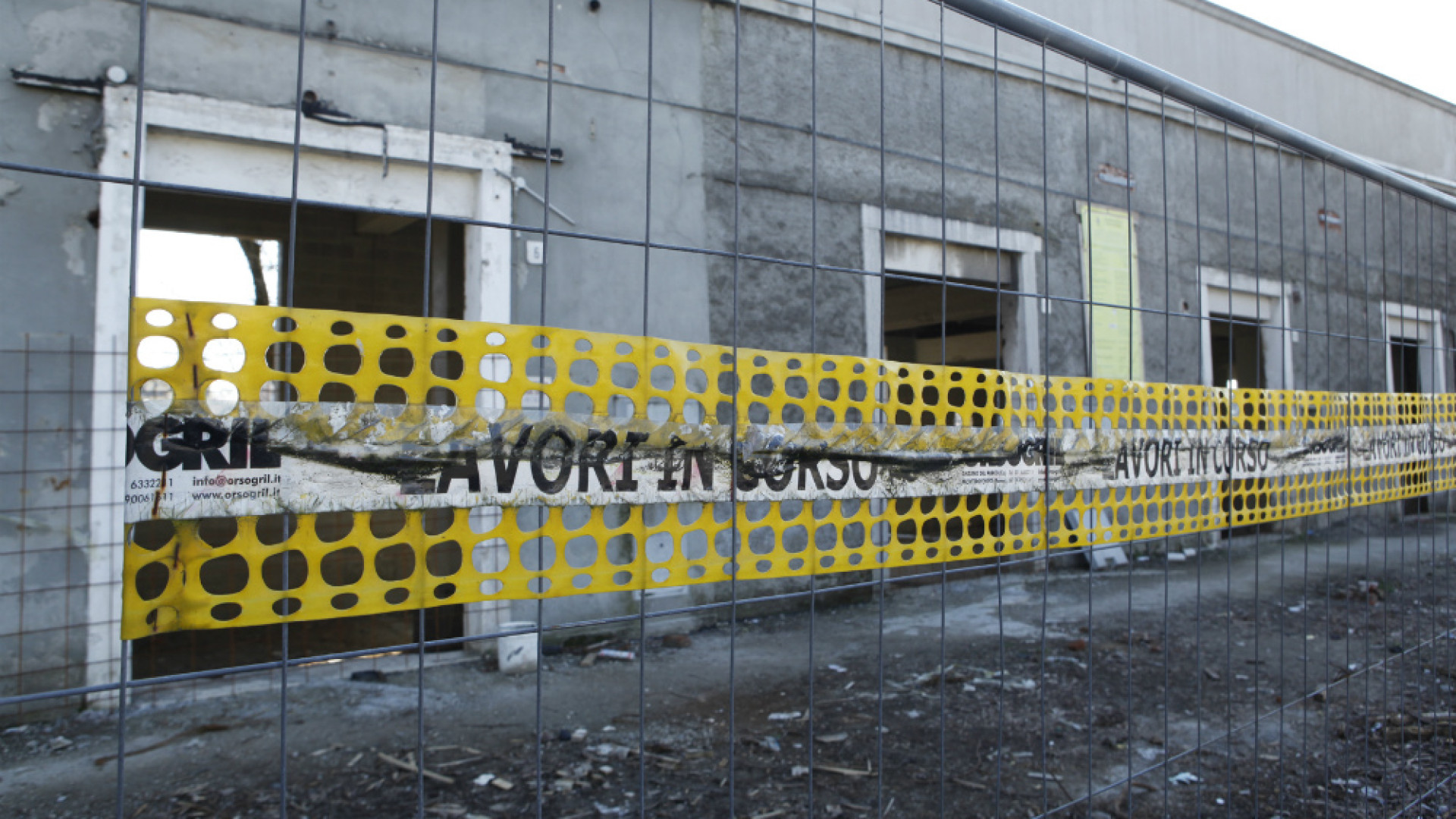 Immagine di Lavori fermi, in arrivo nuovo appalto a chiamata per altri 300 mila euro Negozianti sul piede di guerra