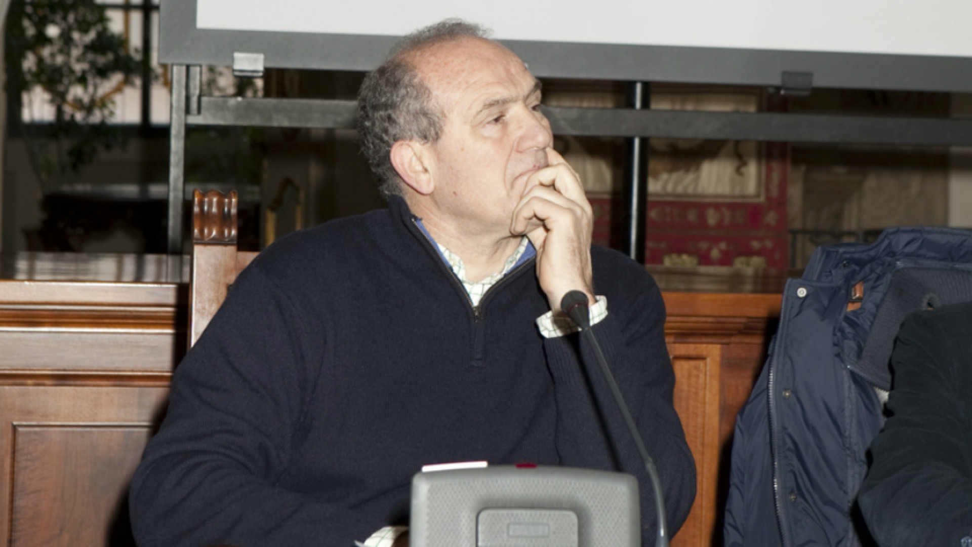 Immagine di Datamonitor, Perri non figura tra i primi cinquanta sindaci. Apprezzamento al di sotto del 55 per cento
