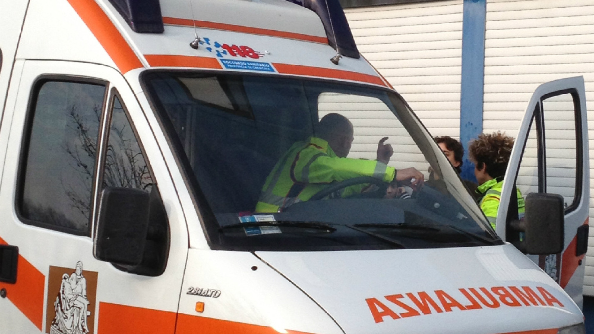 Immagine di Scontro frontale a Trezzo d'Adda Perde la vita Fabrizio Robustelli, barista di 32 anni di Rivolta d'Adda