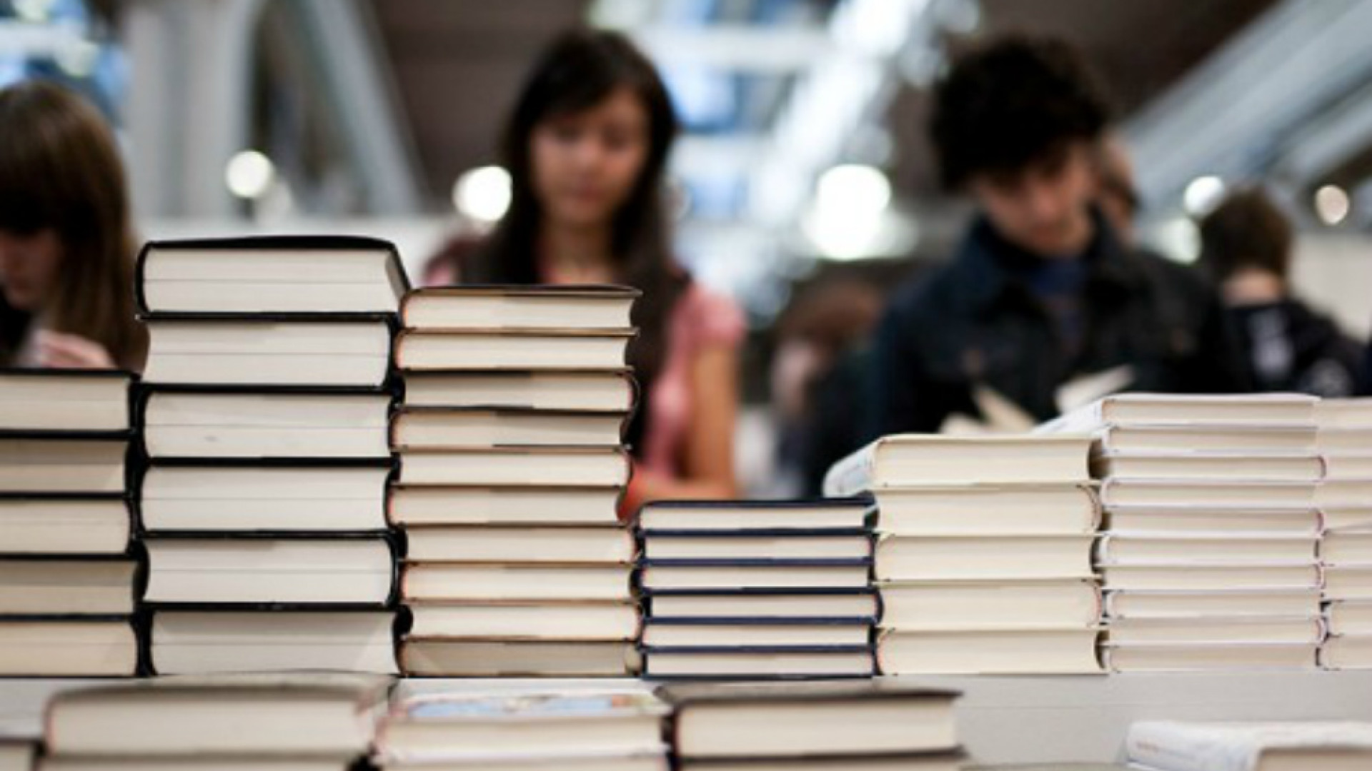 Immagine di Fiera del Libro Primaverile, gli autori Fanno visita agli studenti cremonesi Ecco il calendario degli appuntamenti