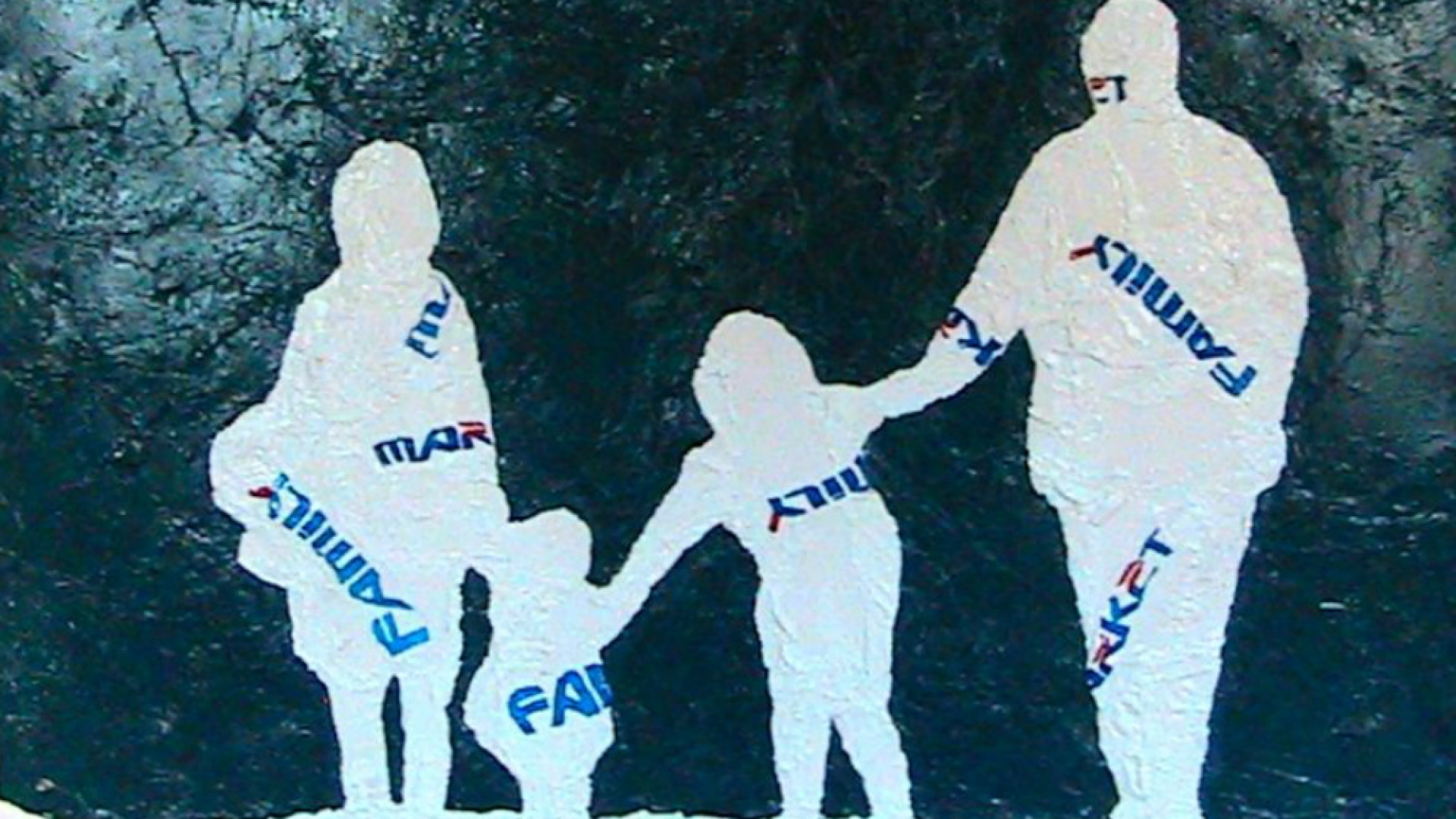 Immagine di "Materia Pop", plastica protagonista al San Domenico trenta opere dell'eco-artista Riccardo Bonfadini