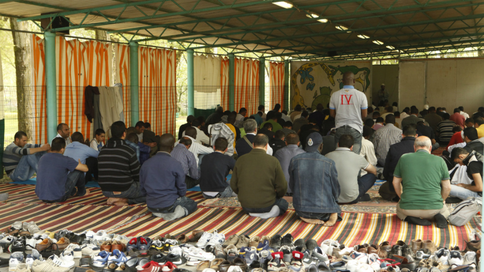 Immagine di Centro di culto islamico, servono 400 mila euro La comunità musulmana sta raccogliendo i fondi Il presidente: «Non chiediamo aiuti economici»