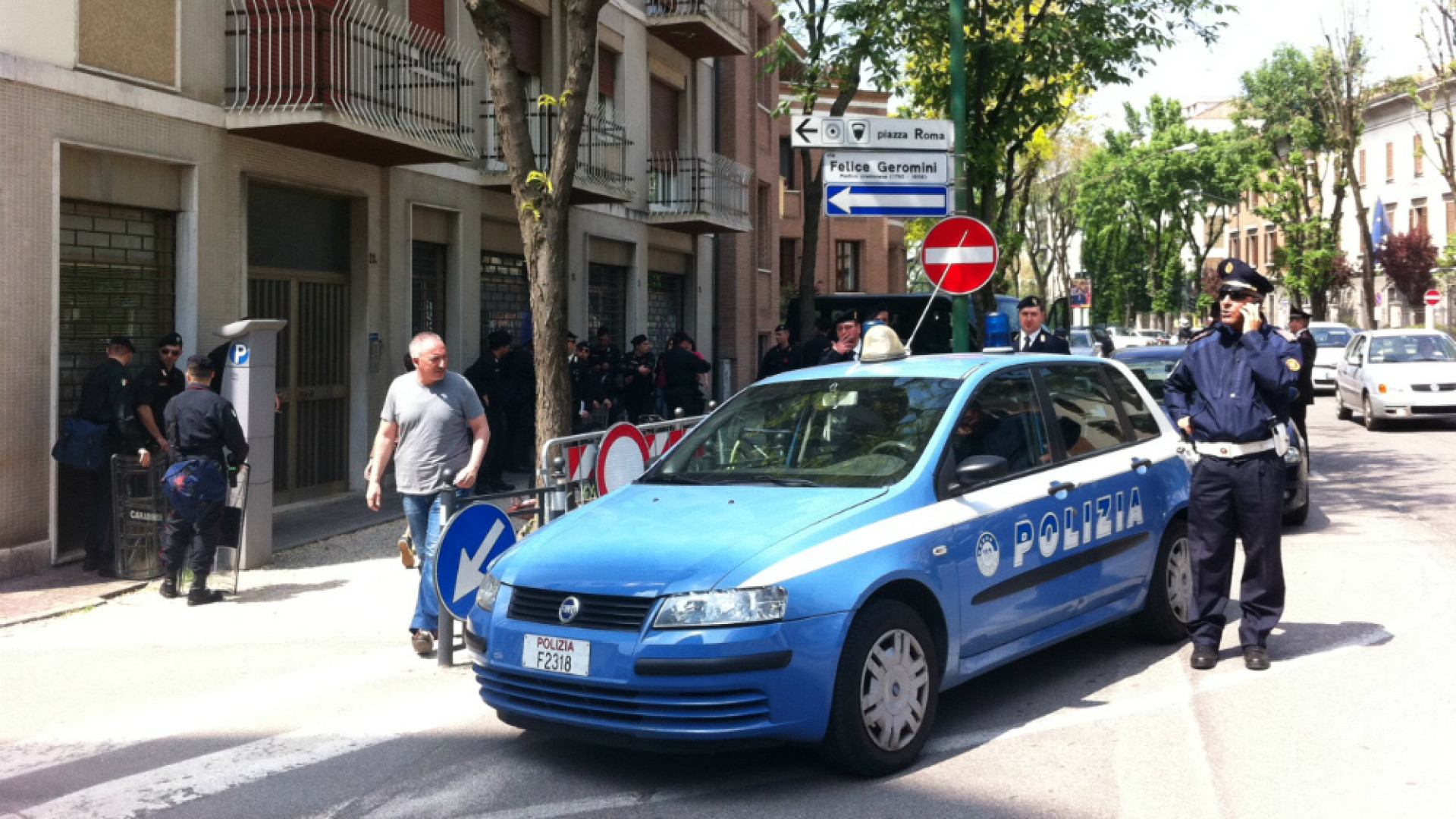 Immagine di Inaugurazione sede CasaPound, primi presidi della Polizia in via Geromini