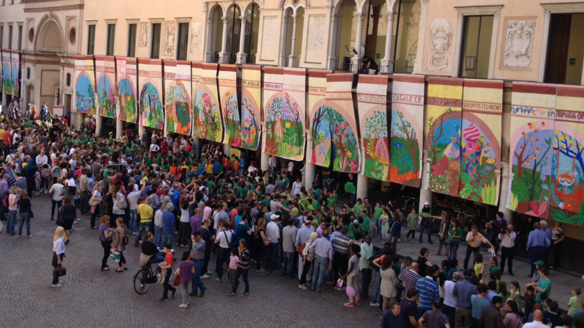 Immagine di Ecofesta di Crema, 2500 bambini in piazza