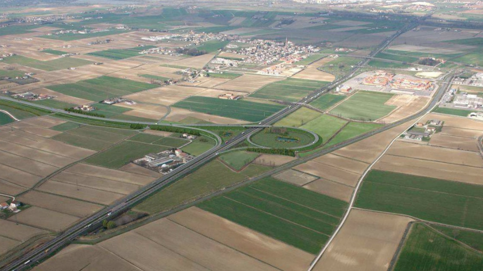 Immagine di Autostrada Cremona-Mantova e Tibre Gavio conferma la loro strategicità