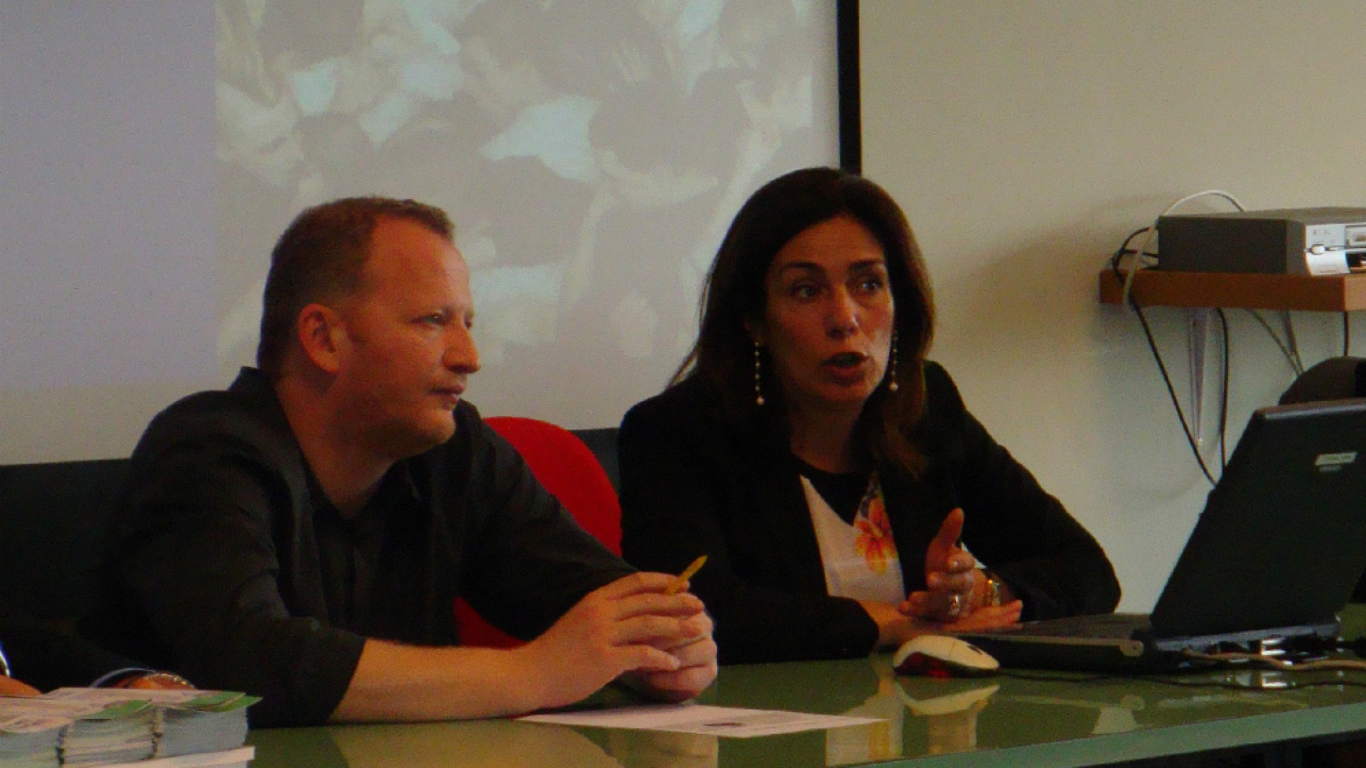 Immagine di Convegno all'Itis, Cattenati: «Vincere con la violenza non vale niente»