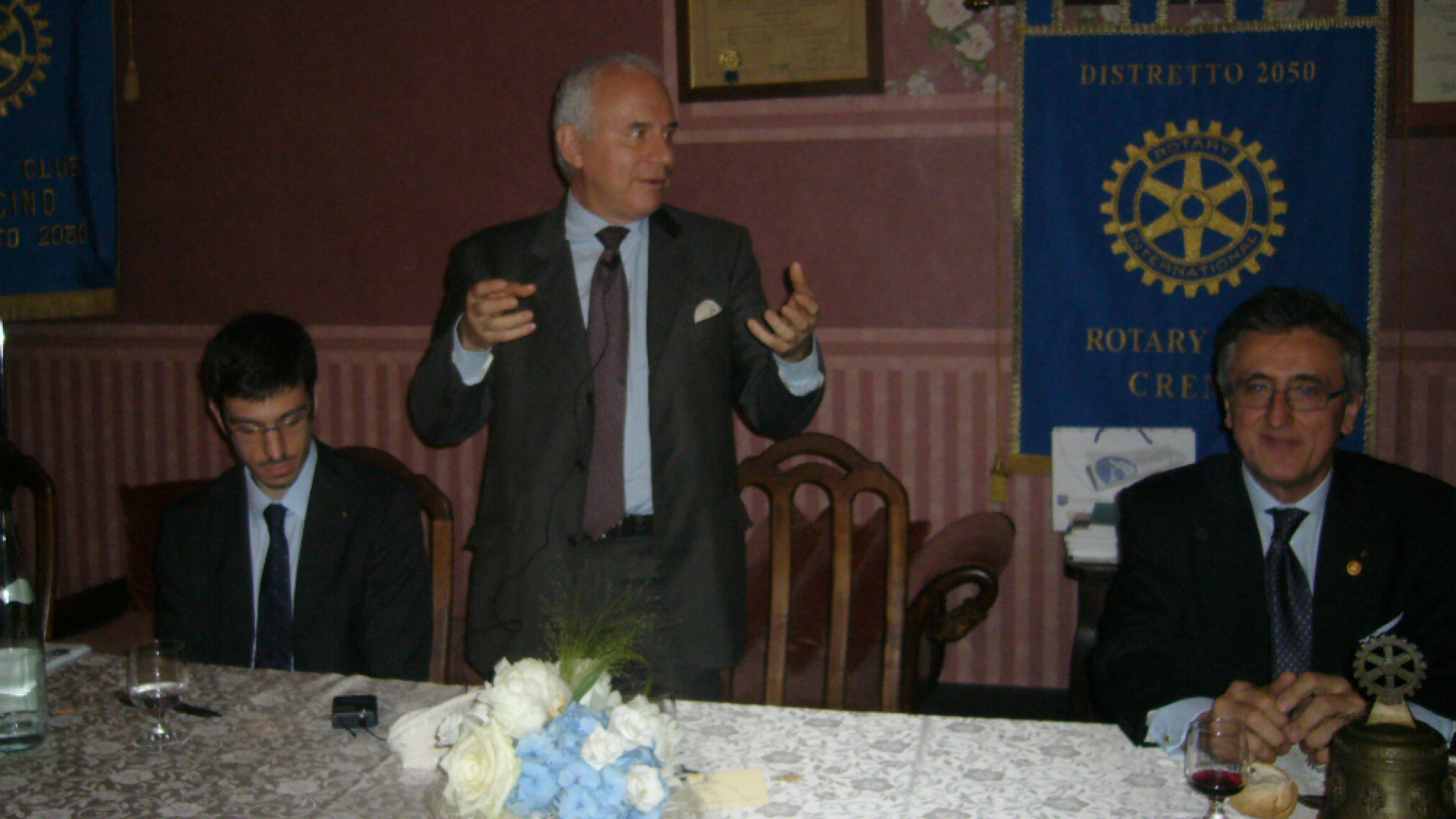 Immagine di Il direttore di Avvenire ospite del Rotary cremasco per conviviale e "lectio magistralis" all'Università Visita a San Bernardino e Cattedrale a sorpresa