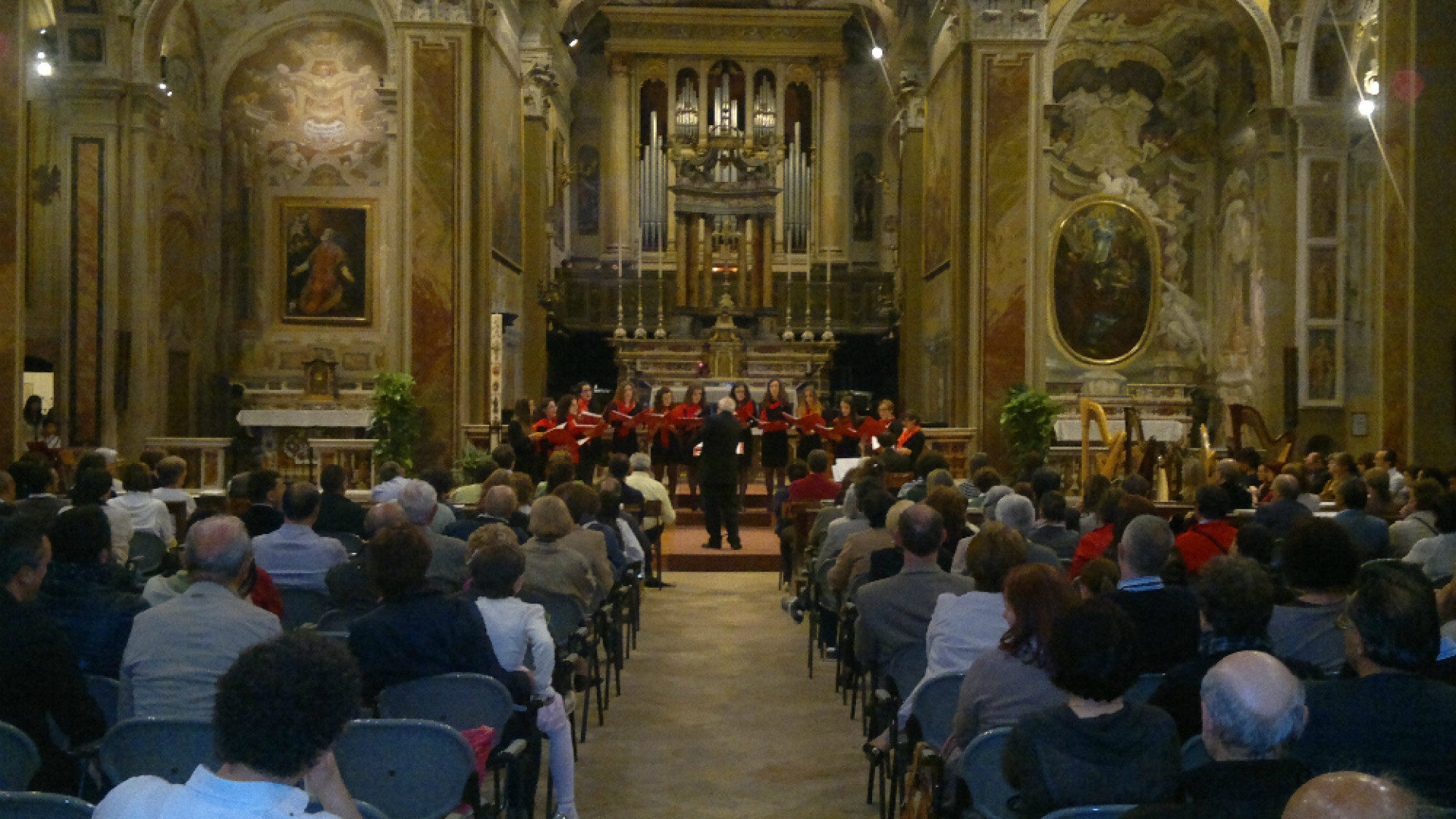 Immagine di Note di primavera, quattro scuole in concerto Monteverdi, Il Trillo, Folcioni e Consorzio Concorde riunite in San Bernardino per la prima volta