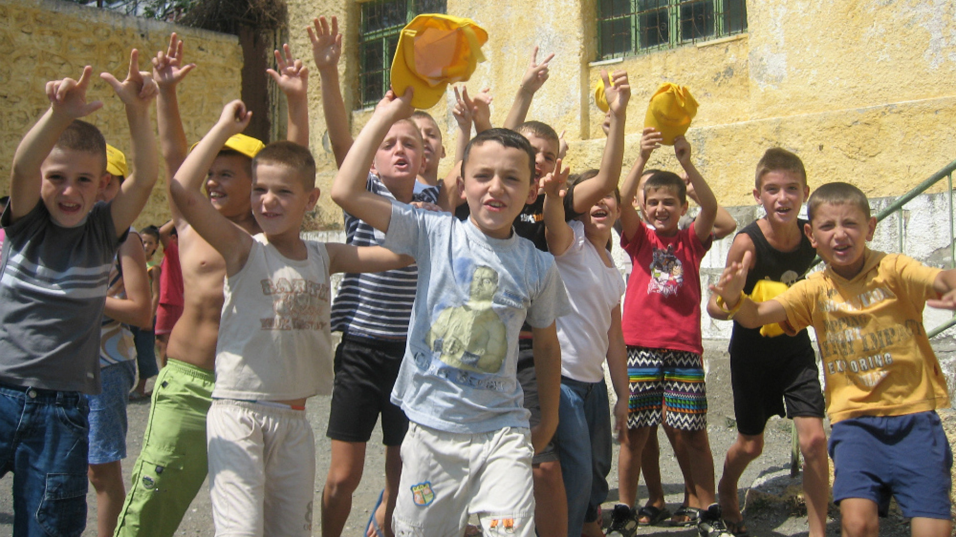 Immagine di Il volontariato zaino in spalla In Albania e Romania 50 giovani cremonesi