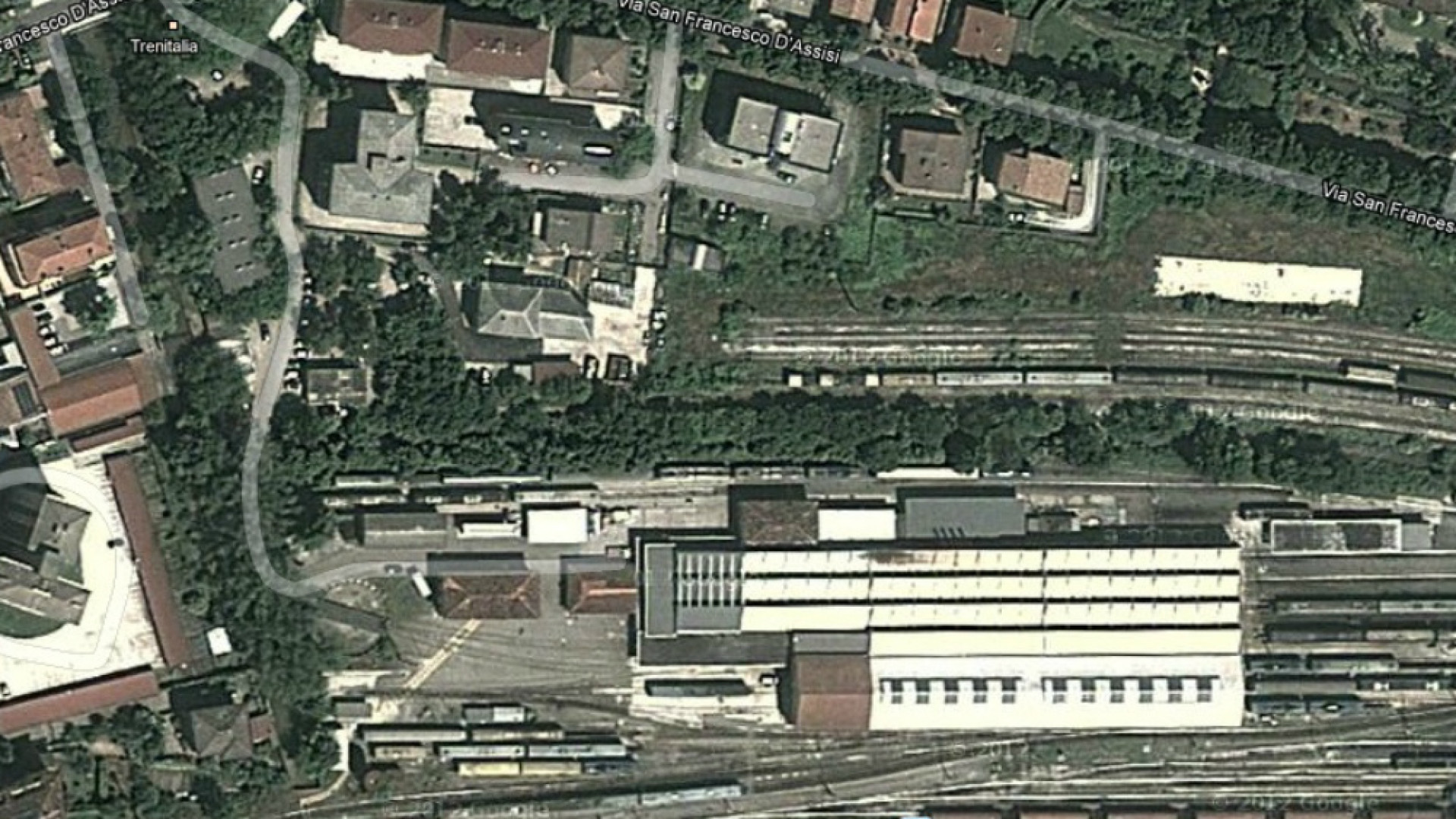 Immagine di Eternit in stazione, il nodo bonifica mette a rischio l'attività