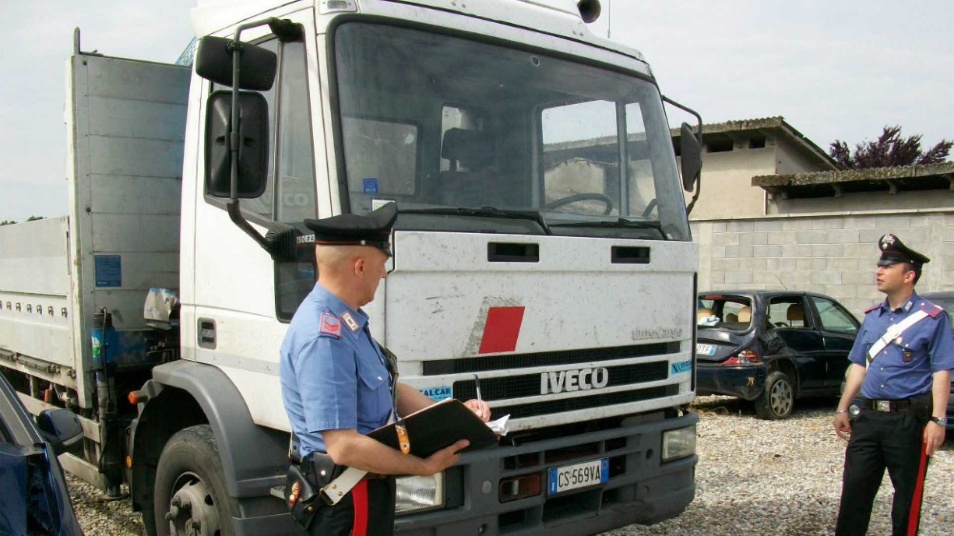 Immagine di Soncino, rinvenuto un autocarro rubato il mese scorso nel Trevigiano