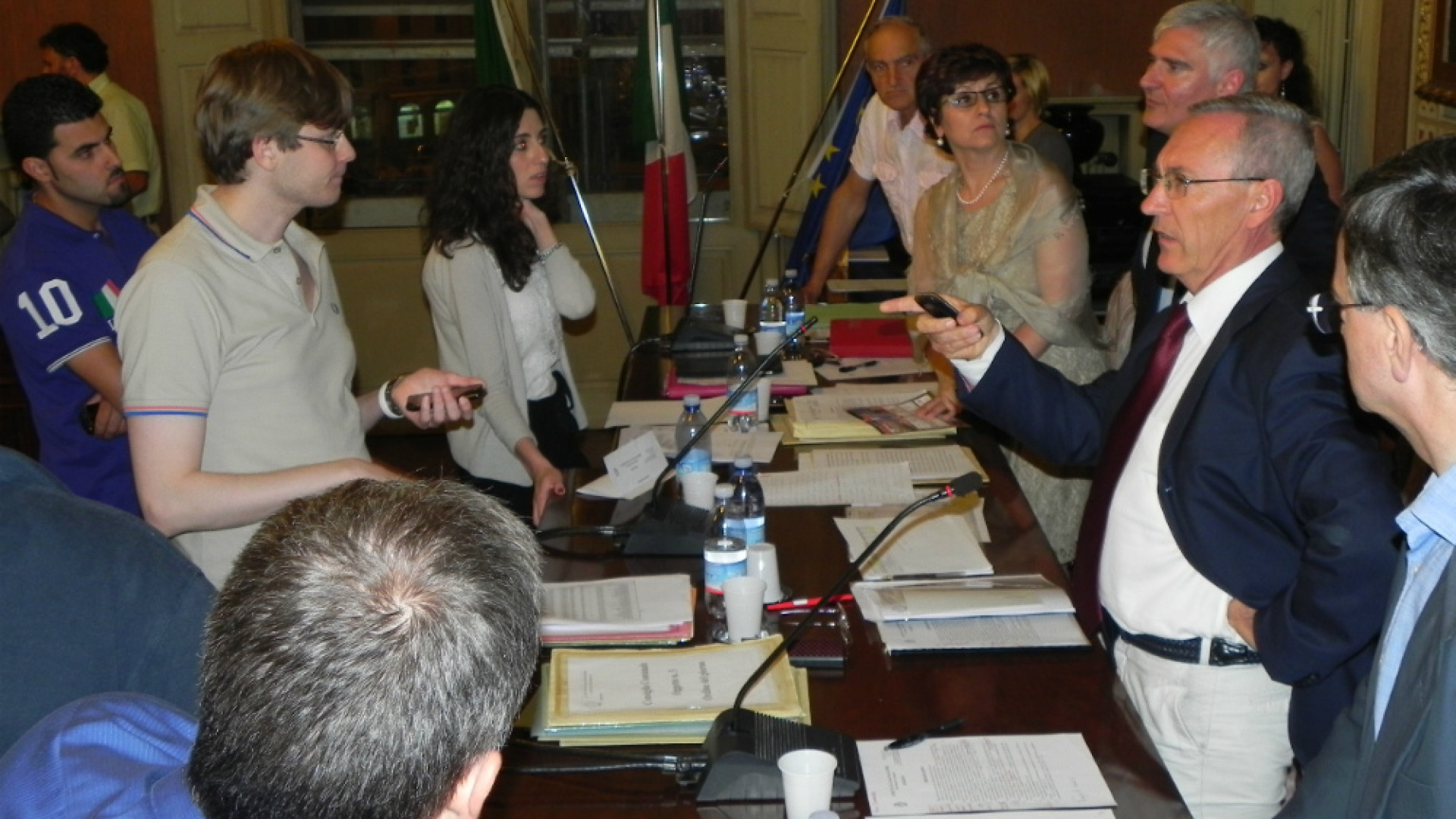 Immagine di Casalmaggiore, bagarre in Consiglio dopo il no di un consigliere di minoranza alla donazione del Maestro Zani