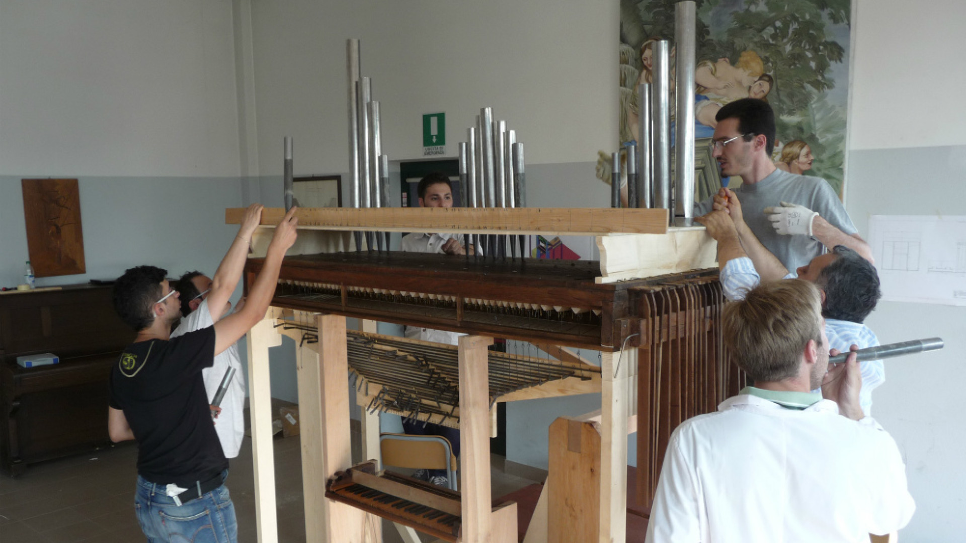 Immagine di CrForma, quando il restauro diventa il futuro Promossi i primi 10 tecnici di restauro d'organo iscrizioni da tutta Italia per imparare il mestiere