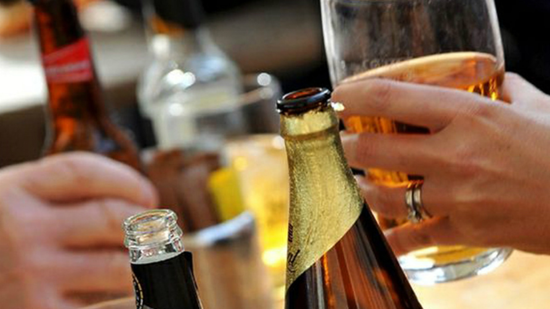 Immagine di Vende alcolici a tre minorenni, denunciato il gestore di un bar