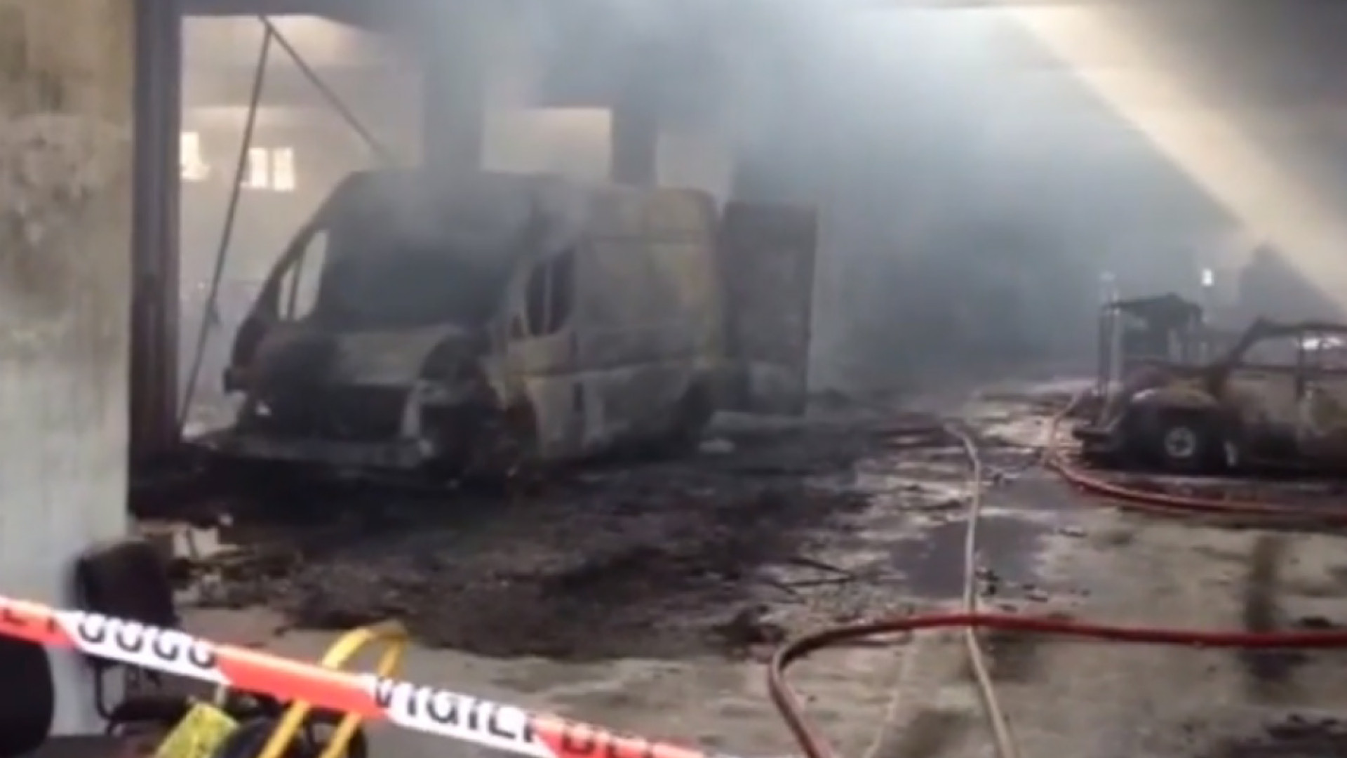 Immagine di Soncino, terribile incendio al calzaturificio DueBi Un milione di euro di danni