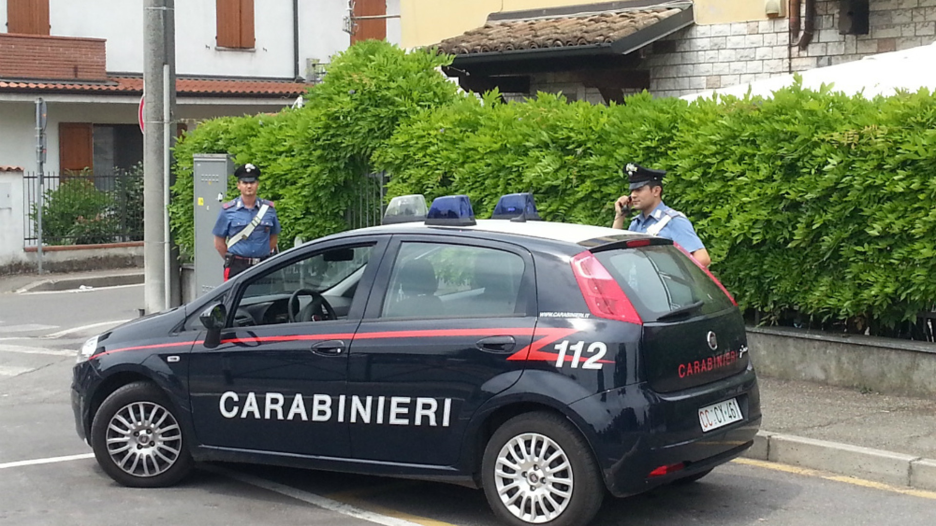 Immagine di Giovani in possesso di droga e minorenne al volante