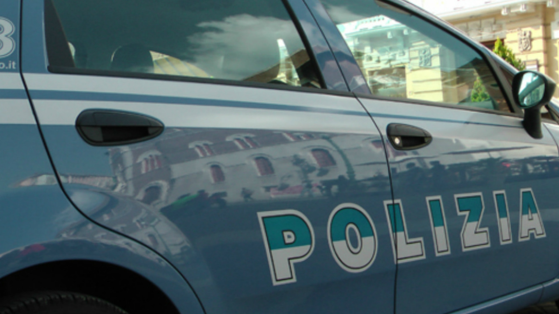 Immagine di Rissa tra ambulanti abusivi stranieri davanti all'ospedale