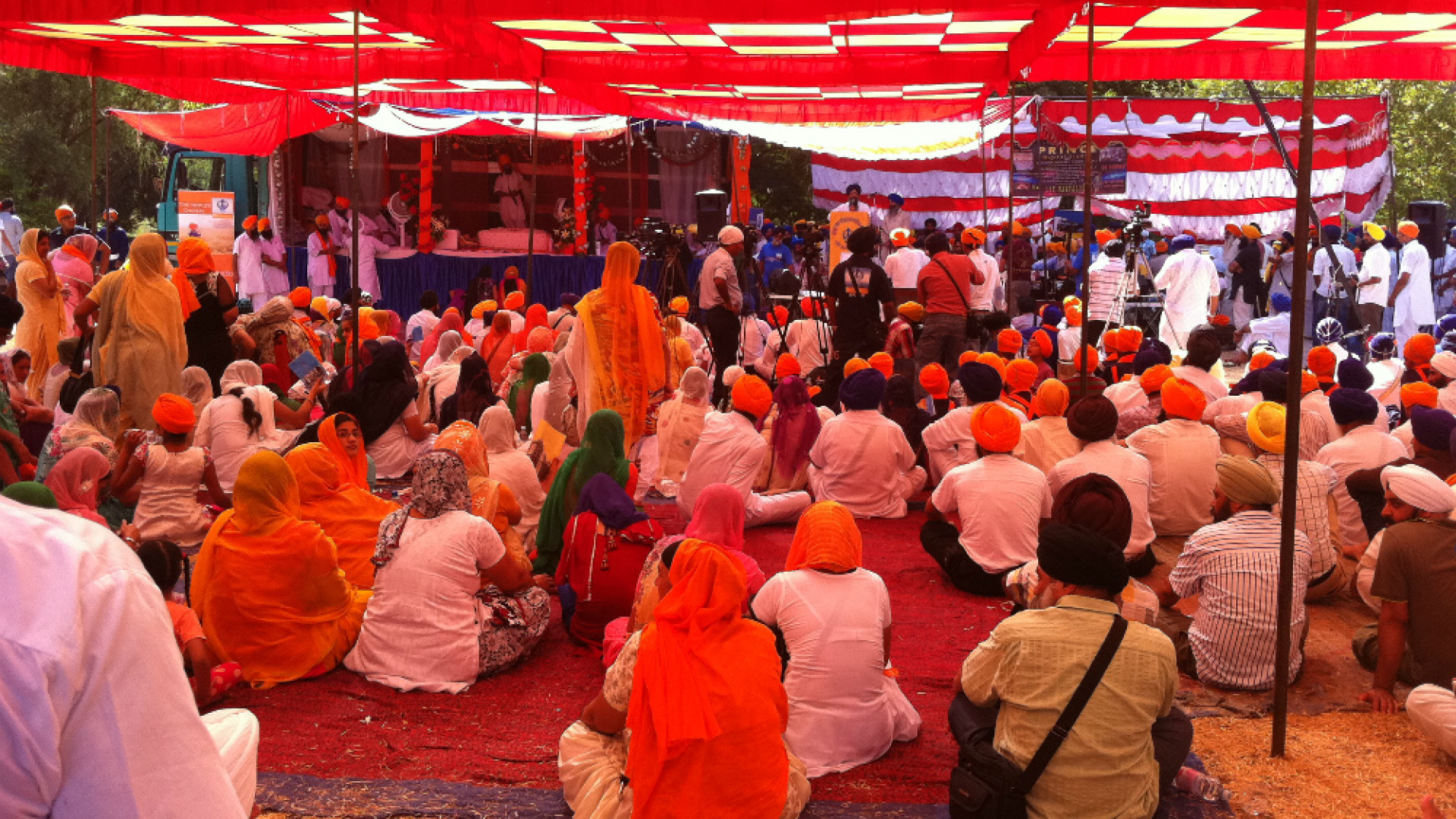 Immagine di Festa del turbante, al parco al Po 1.700 indiani sikh
