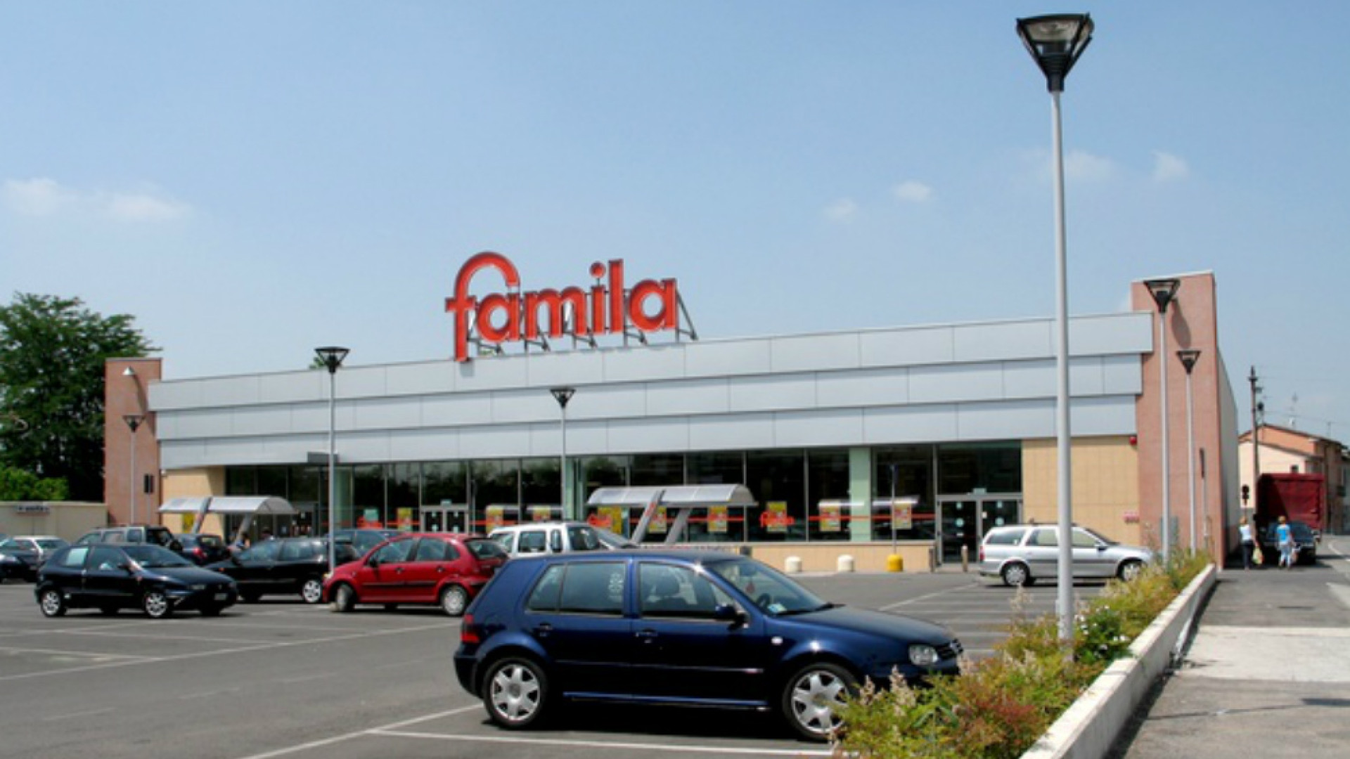 Immagine di Serie di furti sventati al Famila di Soresina