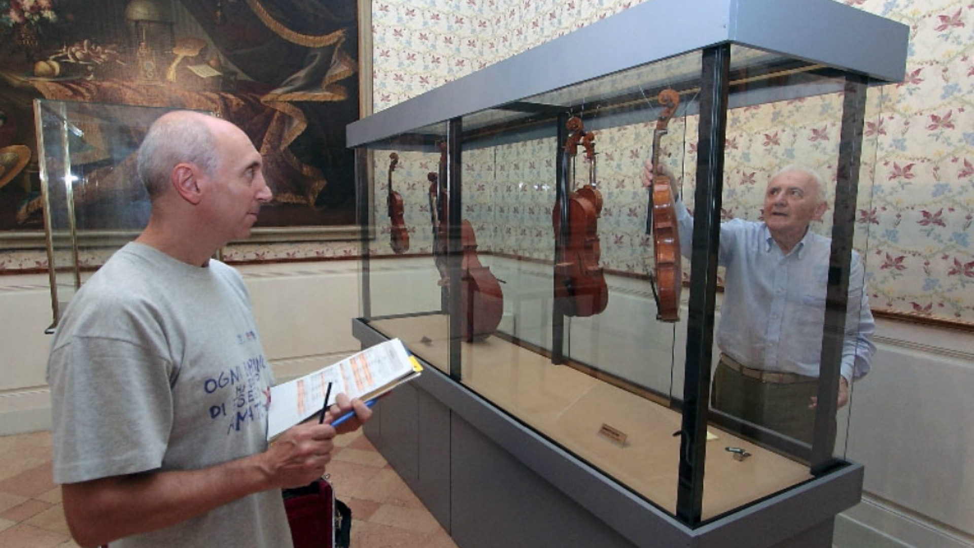 Immagine di Teche vuote al Museo Stradivariano Via al trasloco dei violini