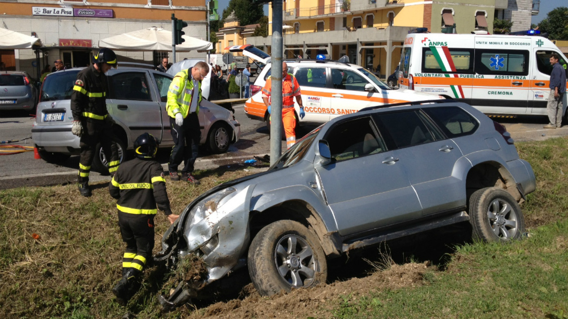 Immagine di Scontro tra due auto tre feriti a Castelverde