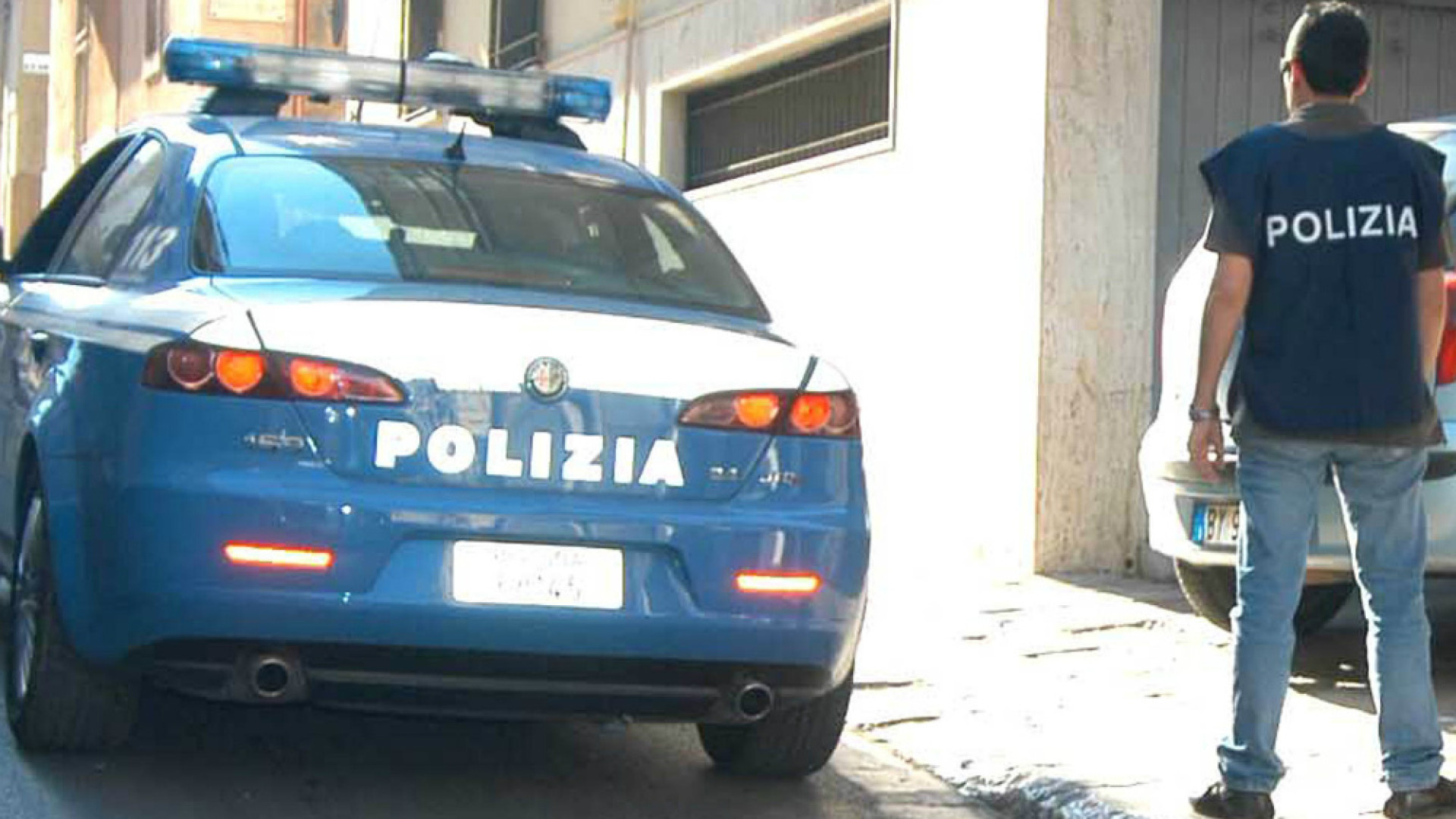 Immagine di Squadra Mobile, due arresti e due chili di hascisc sequestrati