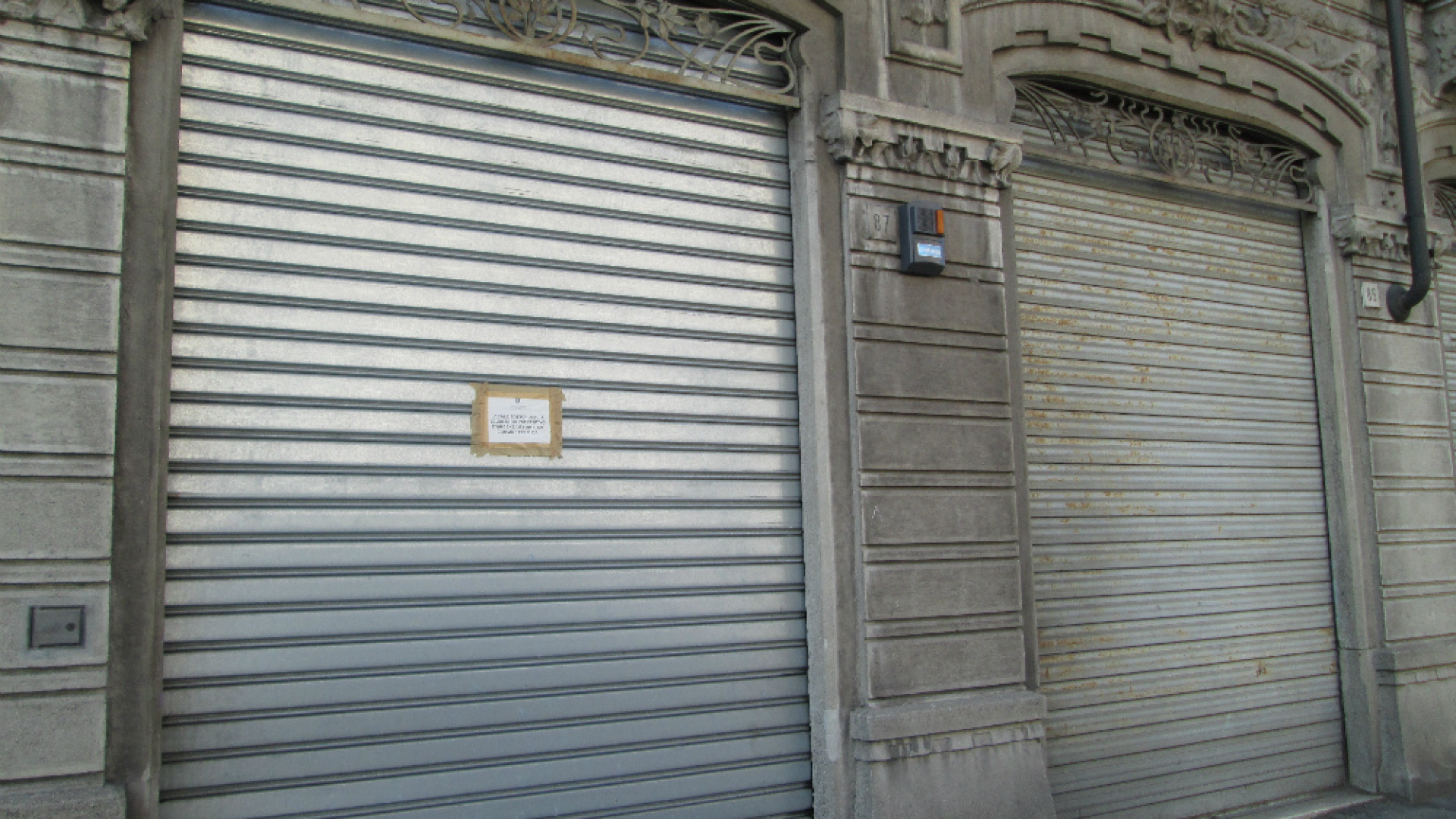 Immagine di Sigilli al compro-oro "Re Mida" di via Dante Le Fiamme Gialle sequestrano il metallo prezioso comprato in nero