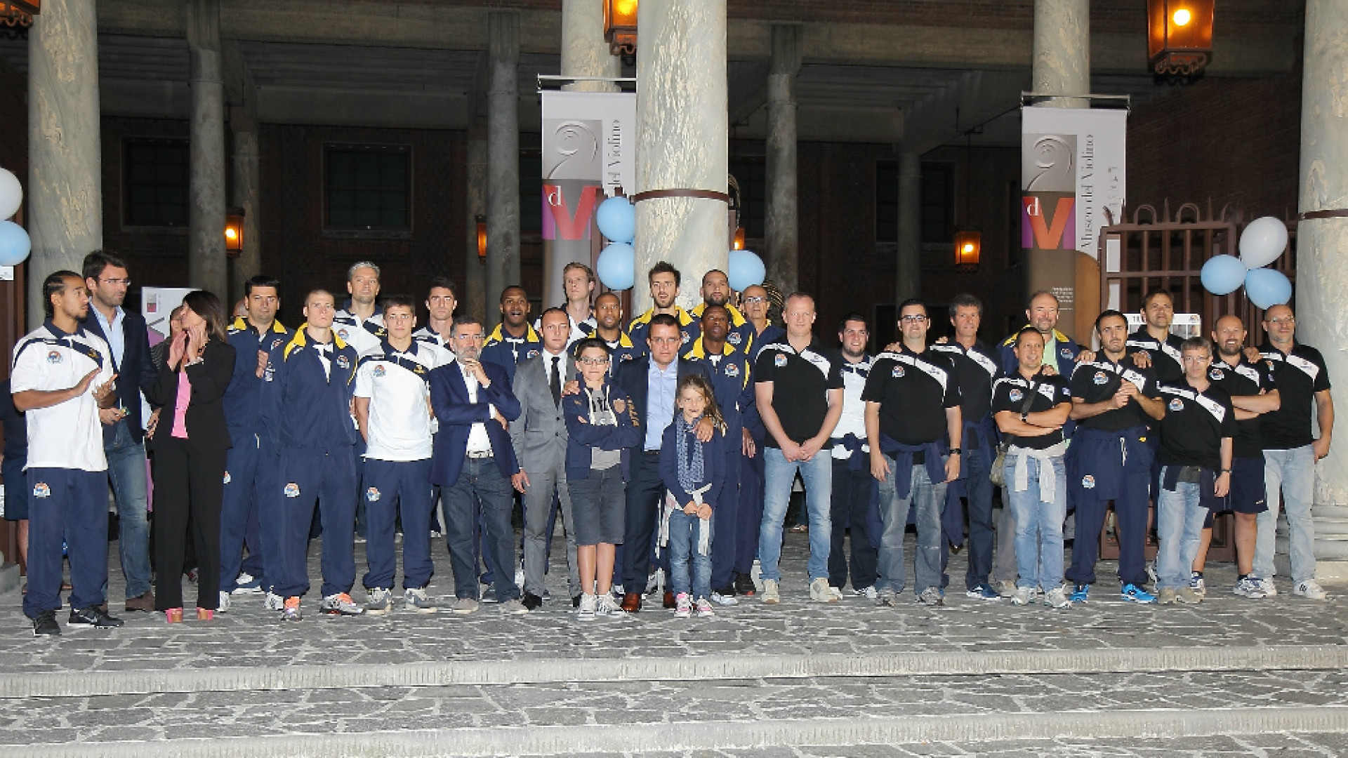 Immagine di Vanoli, la nuova squadra svelata in piazza Marconi
