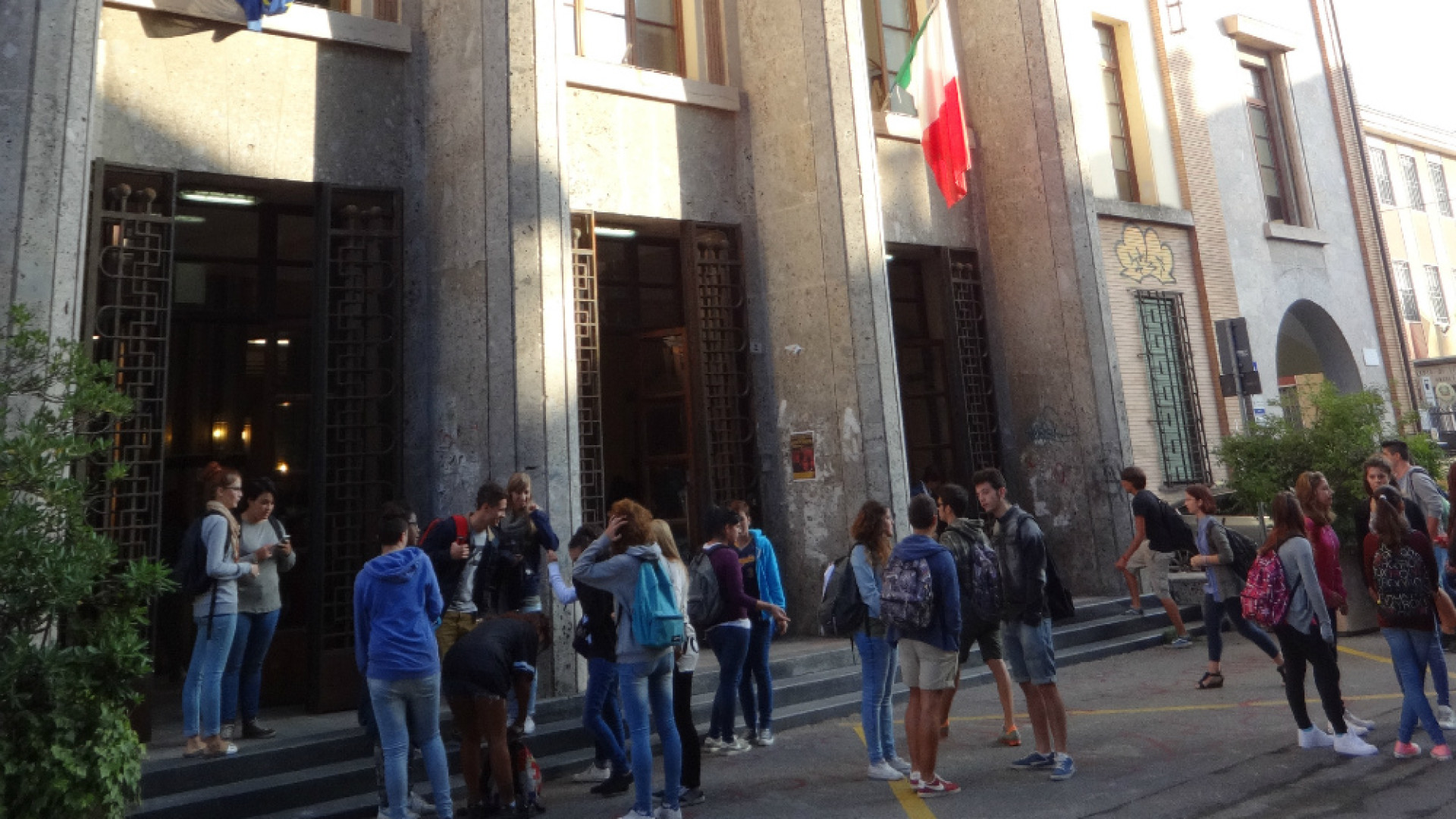 Immagine di Scuola, il nuovo polo del Racchetti slitta al 2015. Il Comune intanto investe 250mila euro per riqualificare il Vailati