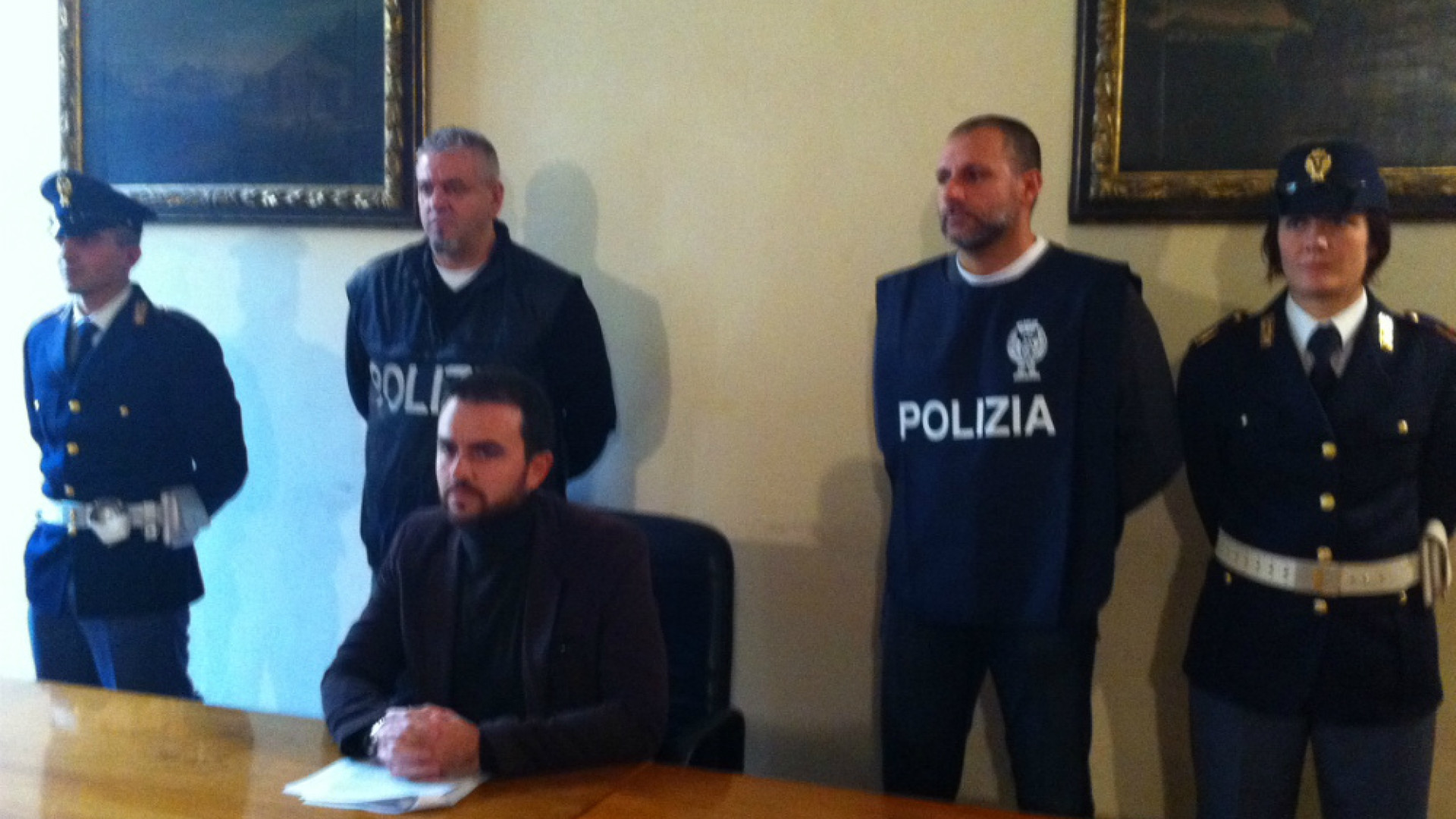 Immagine di Rapine a ristoranti e sale gioco in carcere un altro membro della banda della "Uno Verde"