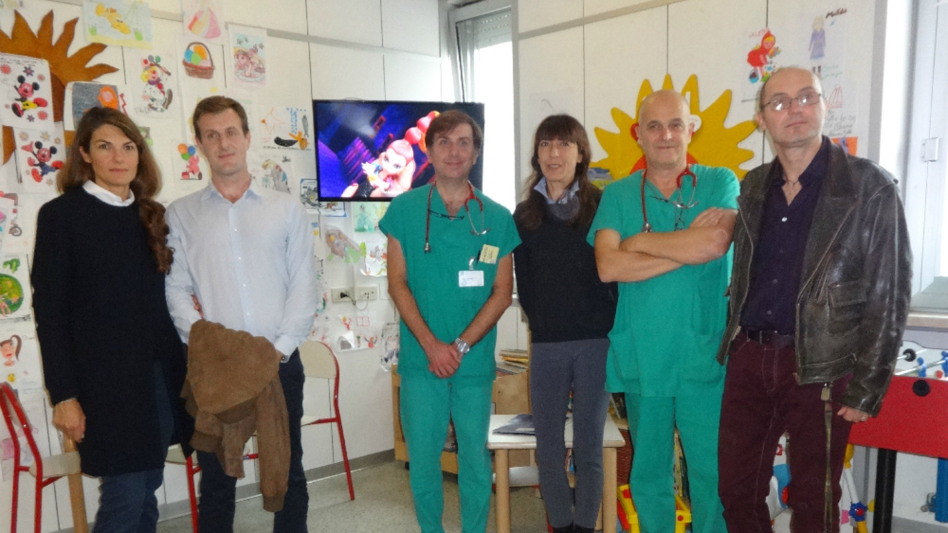 Immagine di Nuova tv per il reparto di Pediatria donata all'Ospedale Maggiore di Crema
