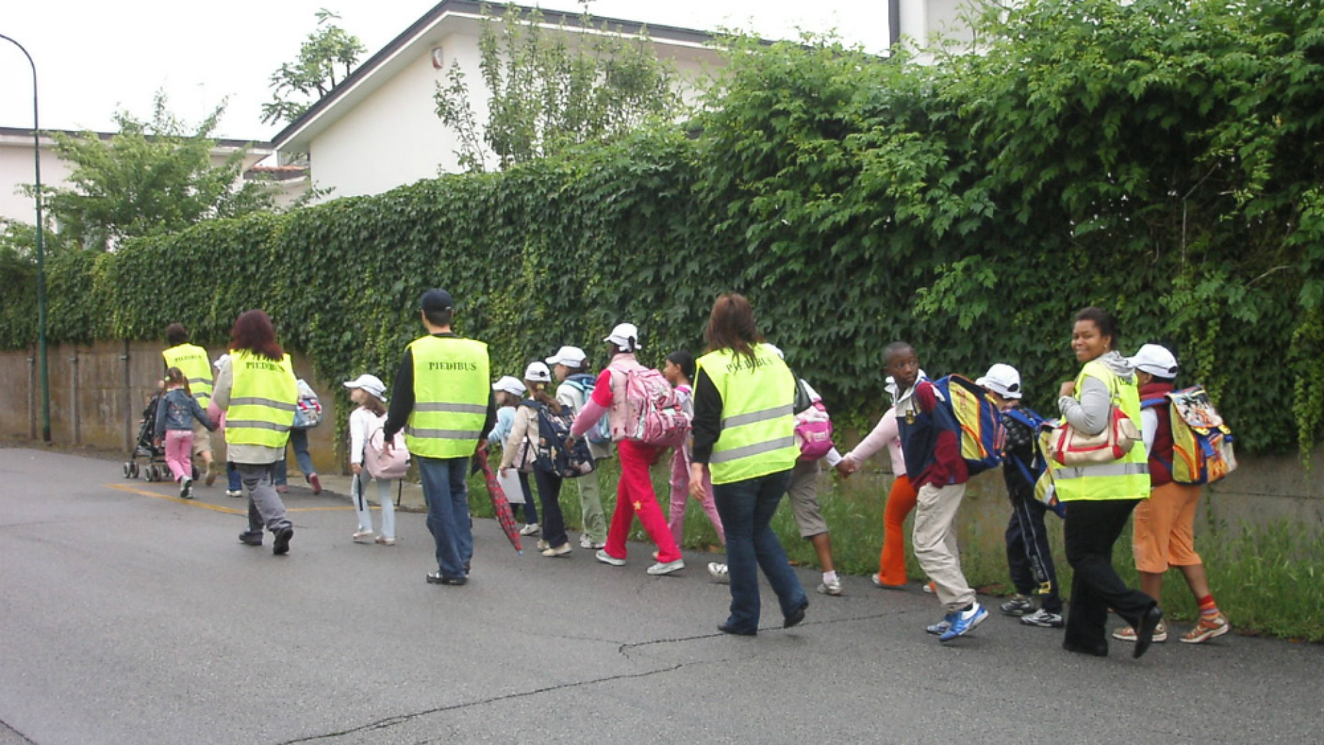 Immagine di Scuole primarie cittadine, riparte il servizio Piedibus