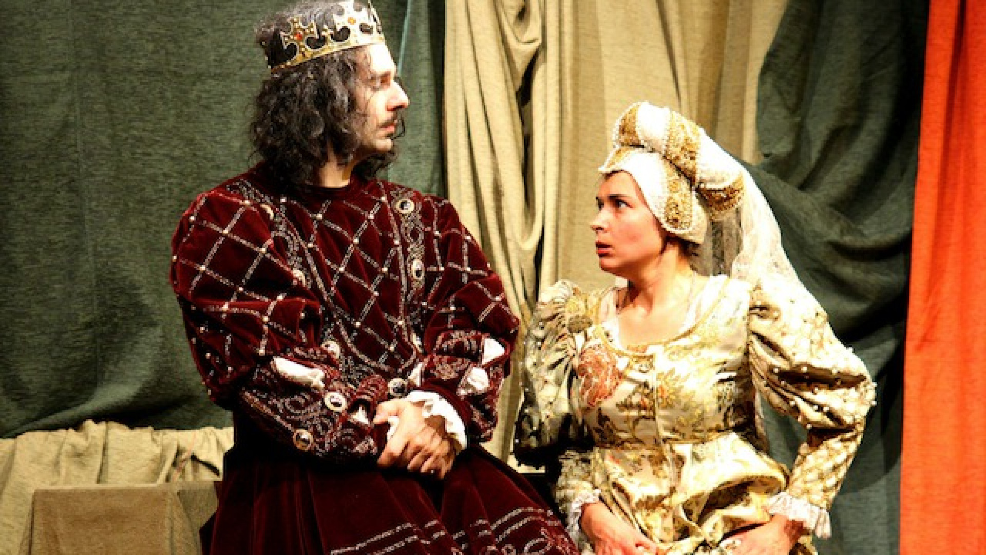 Immagine di Emanuela Soffiantini, quella passione trasversale per costumi e scene