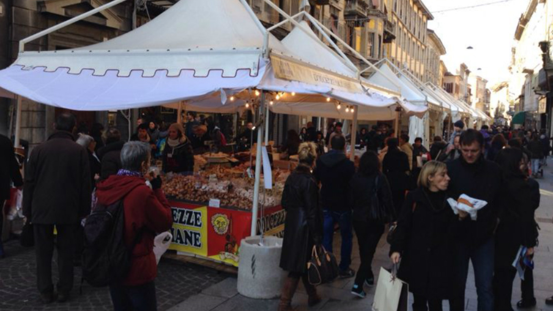Immagine di Al via la Festa del Torrone 2013, oltre 160 appuntamenti e 130 espositori già all'opera