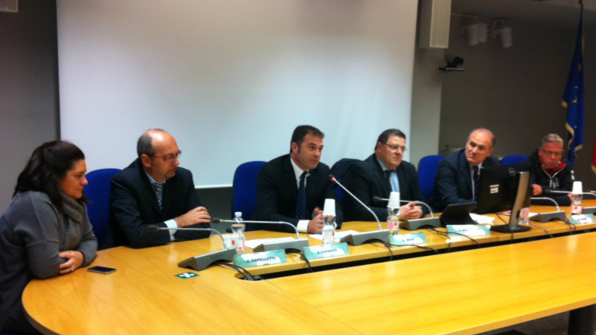 Immagine di Venti milioni per lo sport in Lombardia L'assessore Antonio Rossi a Cremona annuncia investimenti su impianti e scuola