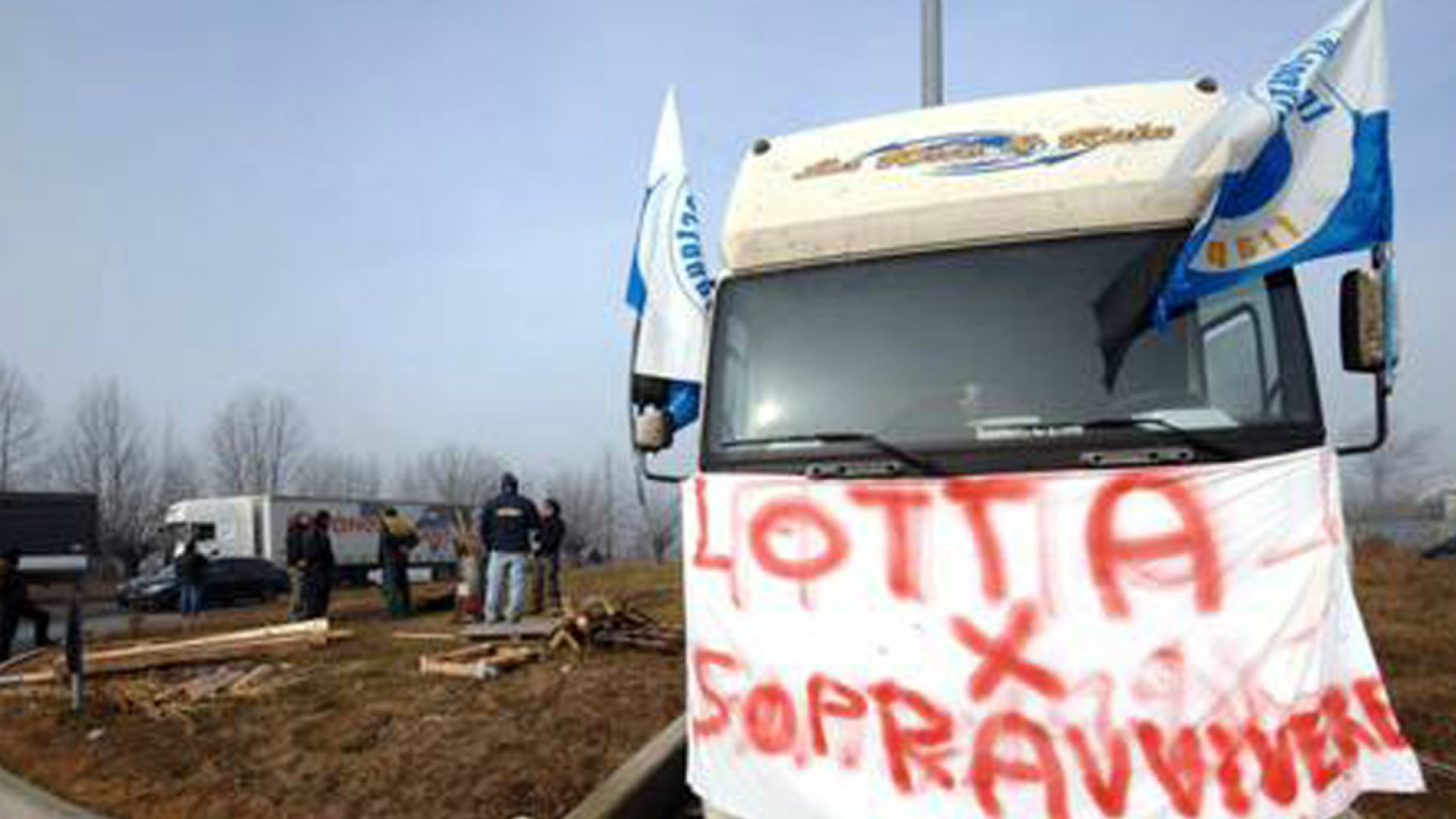 Immagine di Fermo dell'autotrasporto, Ferruggia (Cna): non ci lasciano altra scelta