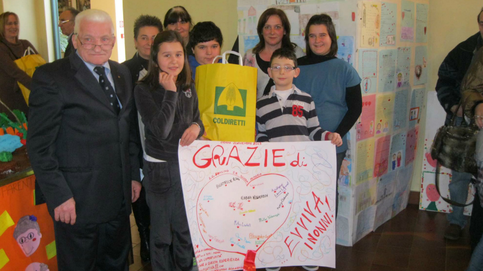 Immagine di Crisi, la scuola ha pochi fondi? Ci pensa Coldiretti con Nonno Day