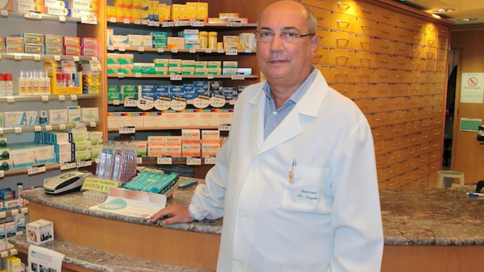 Immagine di Angelo Guarneri: si vendono meno medicinali, sono a rischio le piccole farmacie