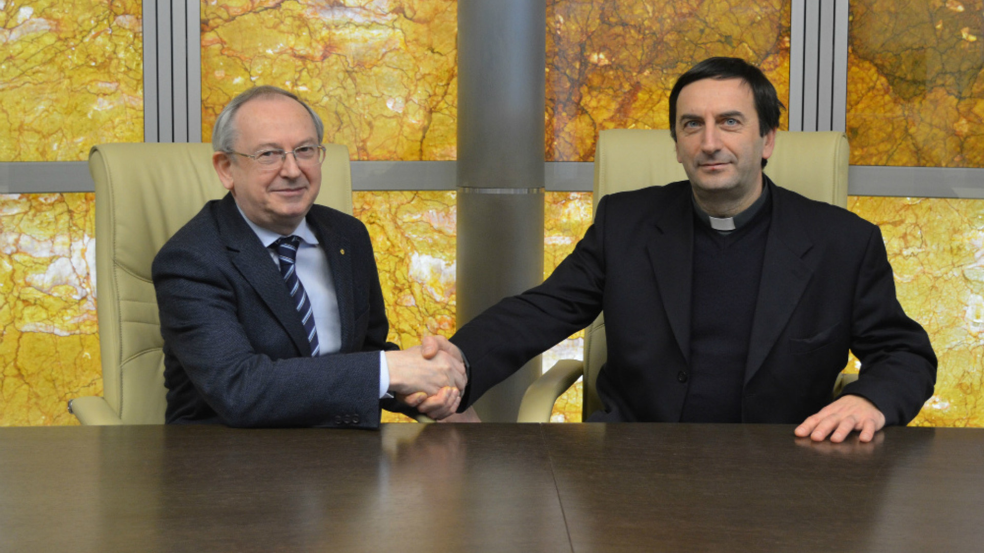 Immagine di Microcredito, asse fra Bcc, Fondazione S. Facio e la Caritas Diocesana