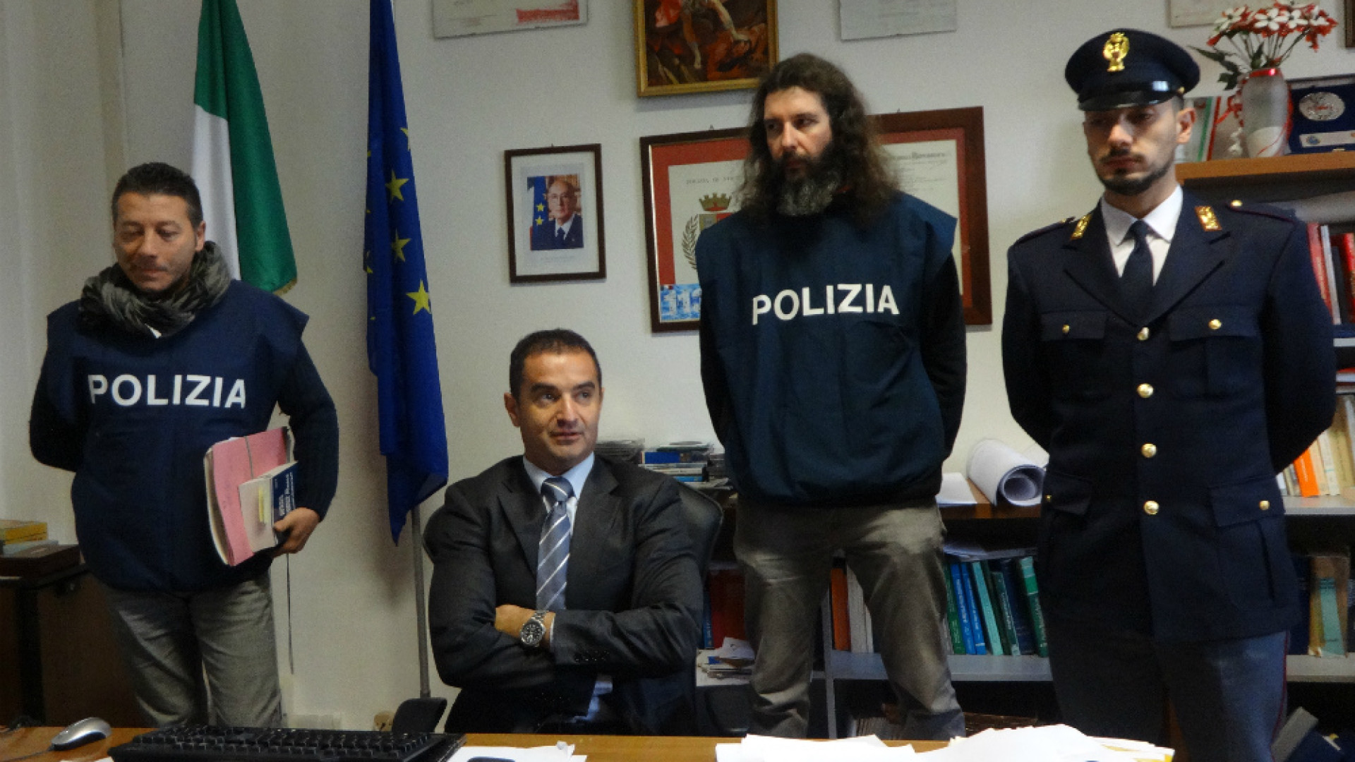 Immagine di Rapina con sequestro di persona nella sala slot di via Mazzini a Crema la Polizia: messa in scena dei gestori