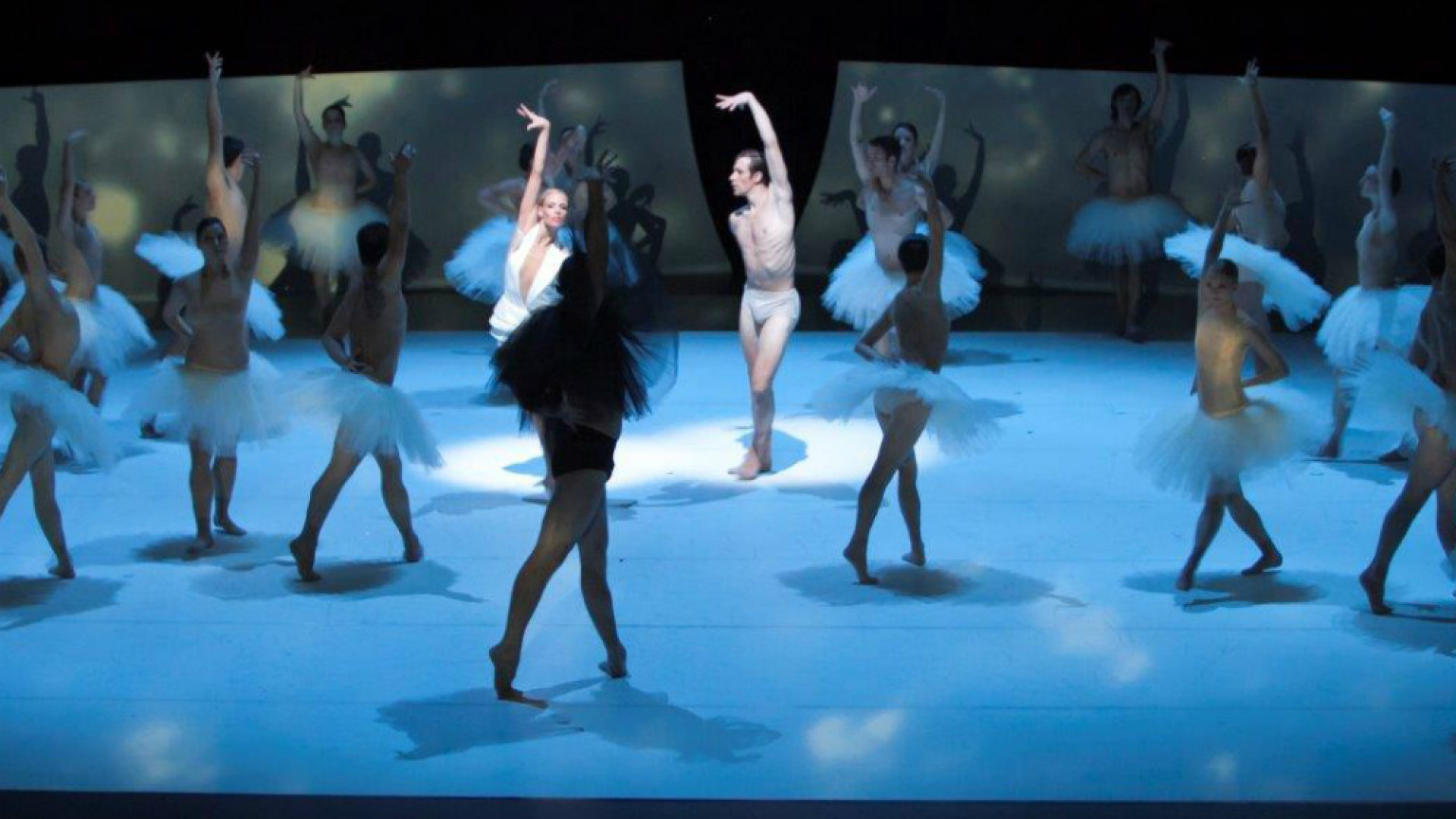 Immagine di E la danza va sul classico
