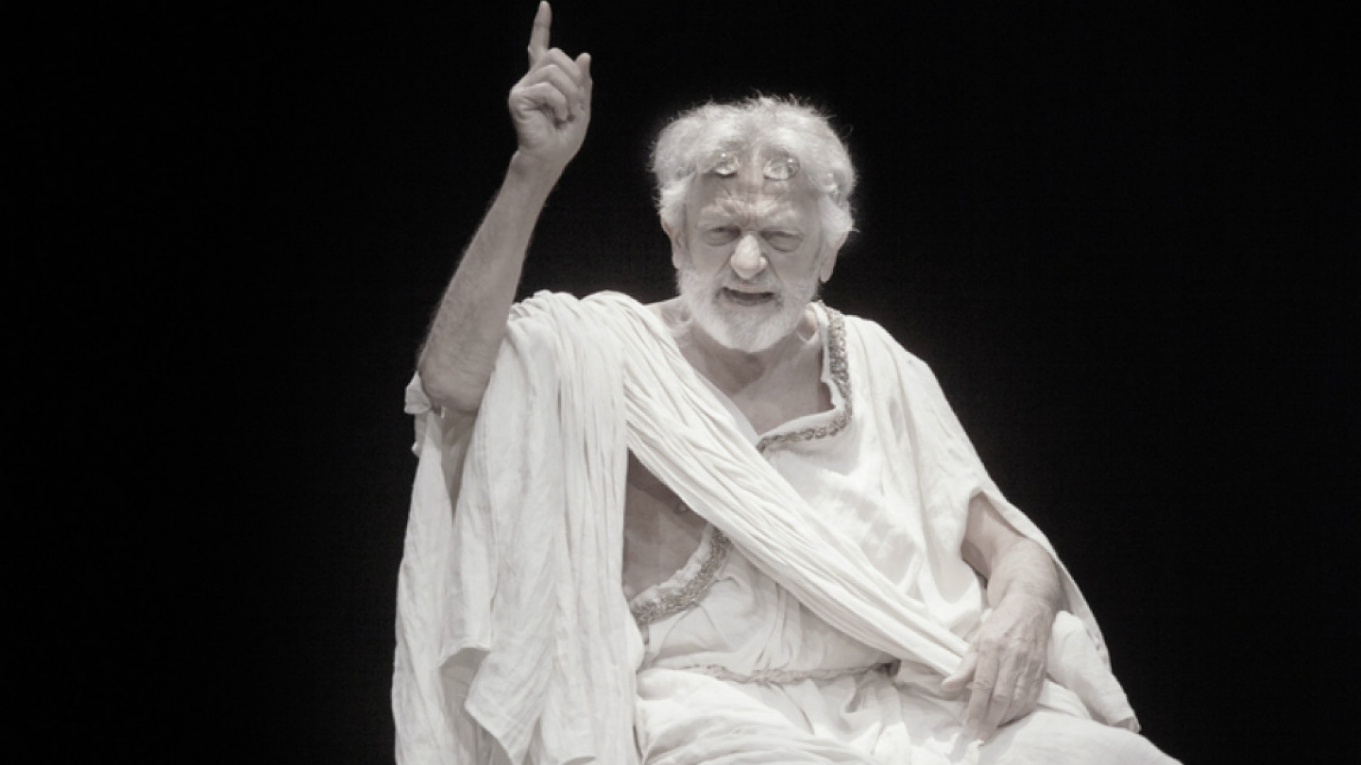 Immagine di E la poesia diventa prosa