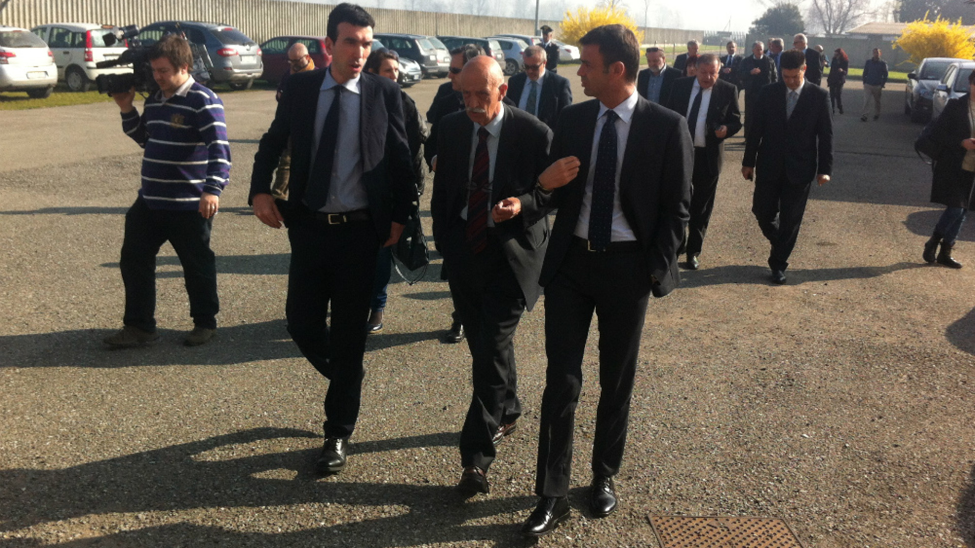 Immagine di Il ministro Martina allo "Spallanzani" annuncia l'arrivo di 600 mila euro e garantisce: «Cambio di rotta sulla ricerca»