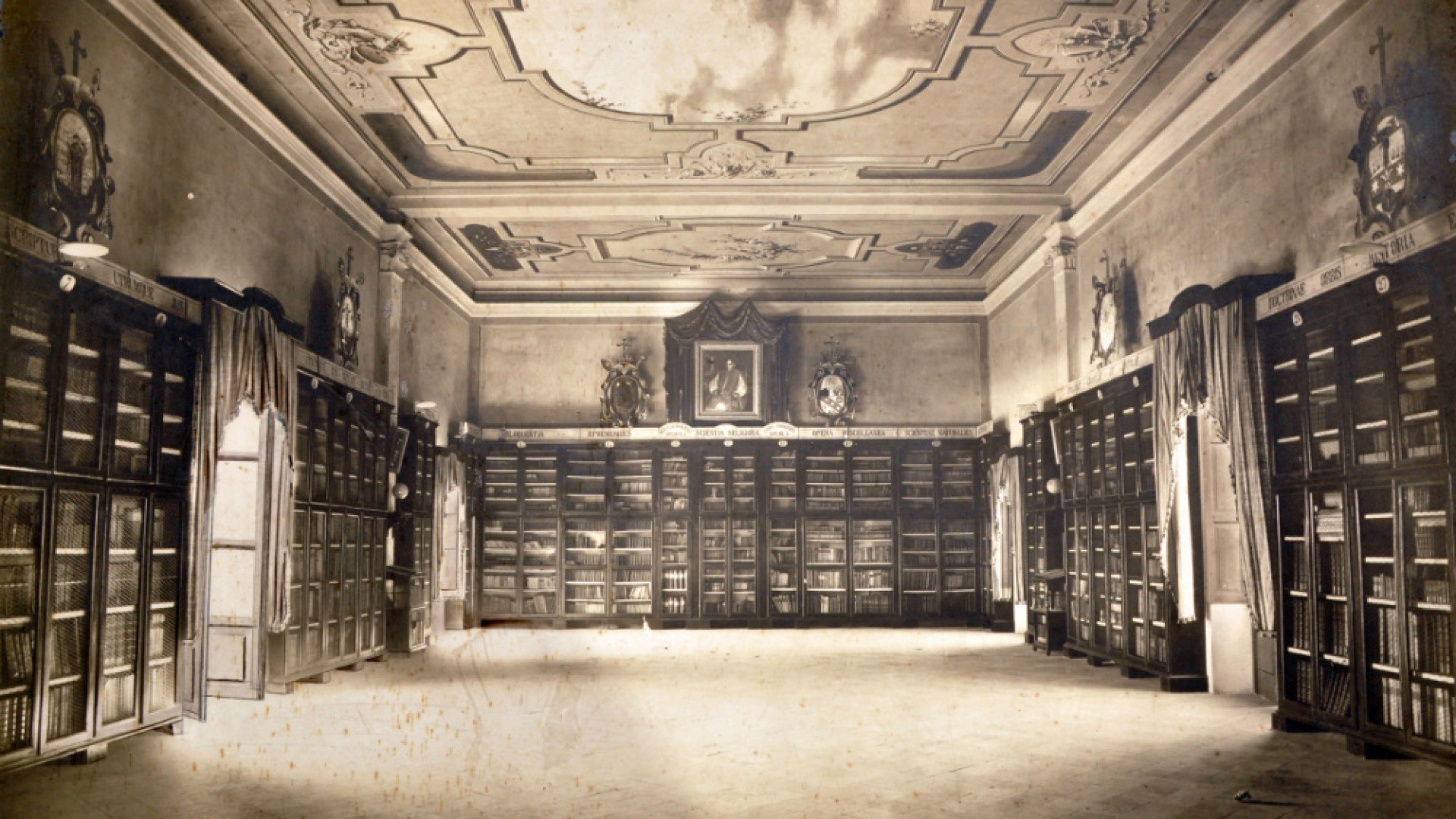 Immagine di Biblioteca del Seminario fra libri antichi e rarità