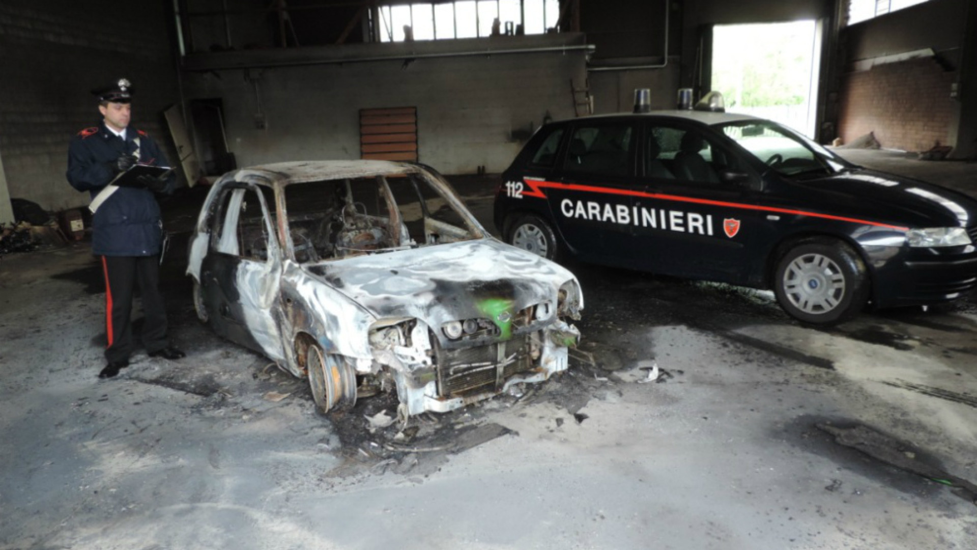 Immagine di Dovera, incendiata l'auto ad un giovane di Crema