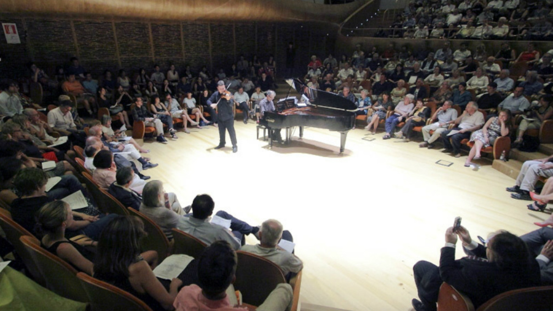 Immagine di E il naufragar è dolce fra sublimi concerti