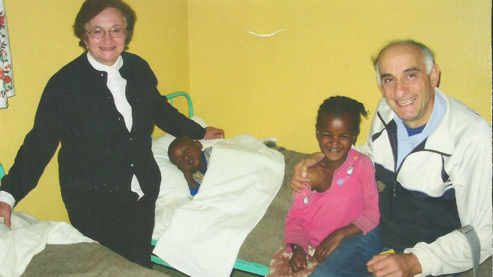 Immagine di Vi racconto la mia Africa Cremonesi in prima linea